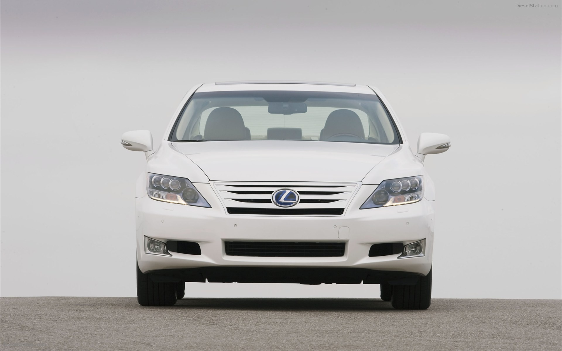 Lexus LS 600h L 2011