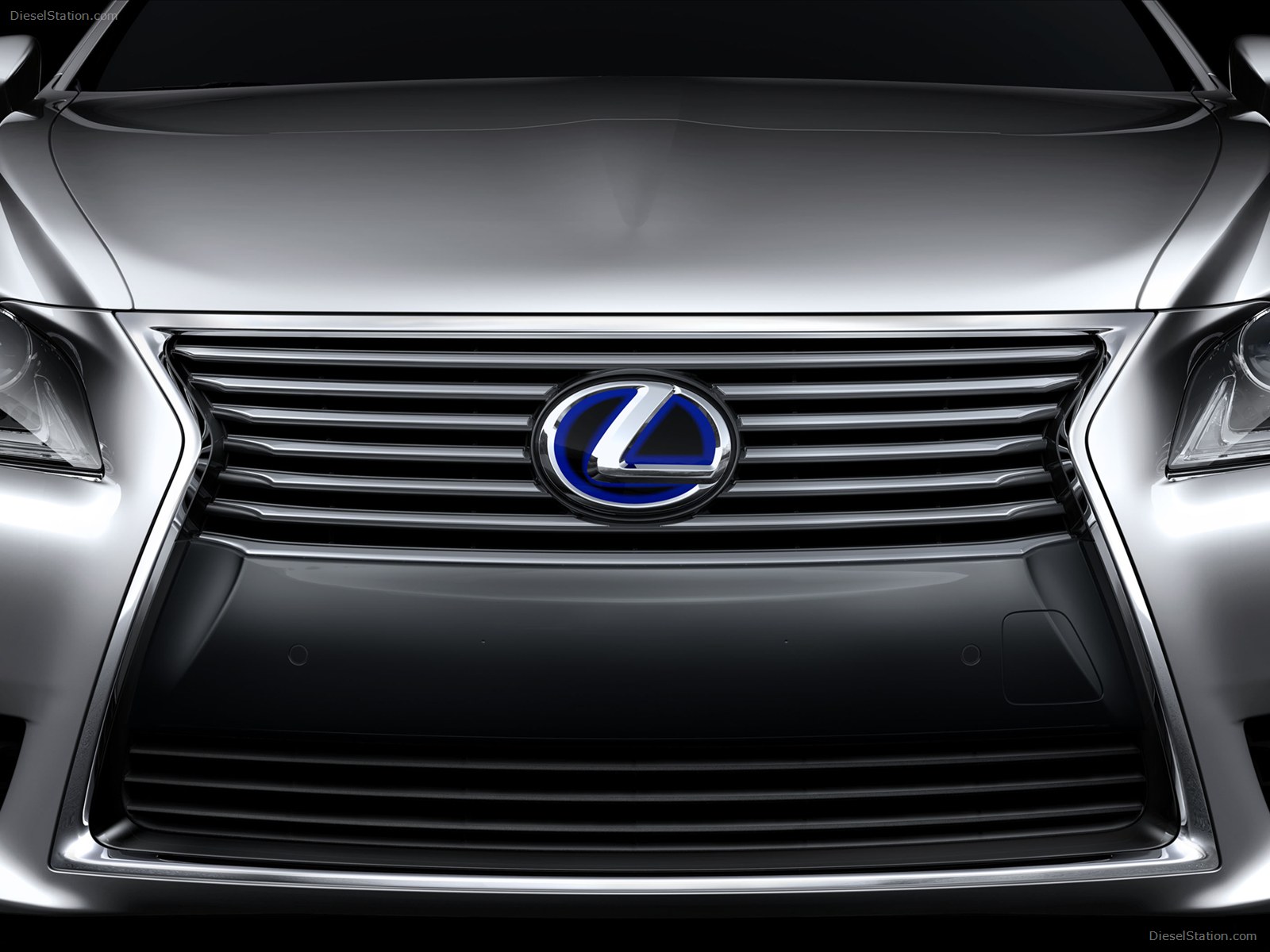 Lexus LS 600H L 2013