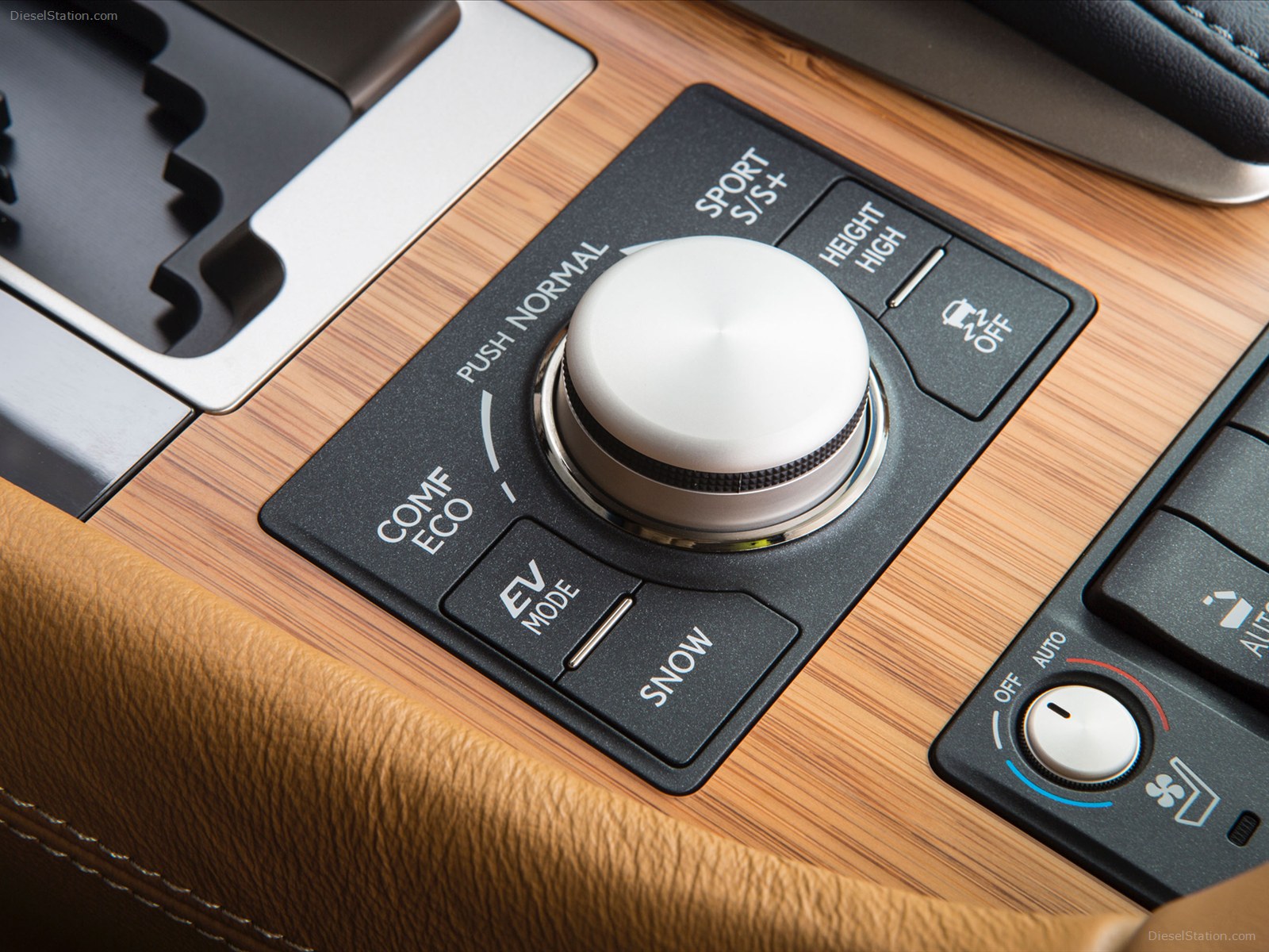 Lexus LS 600H L 2013