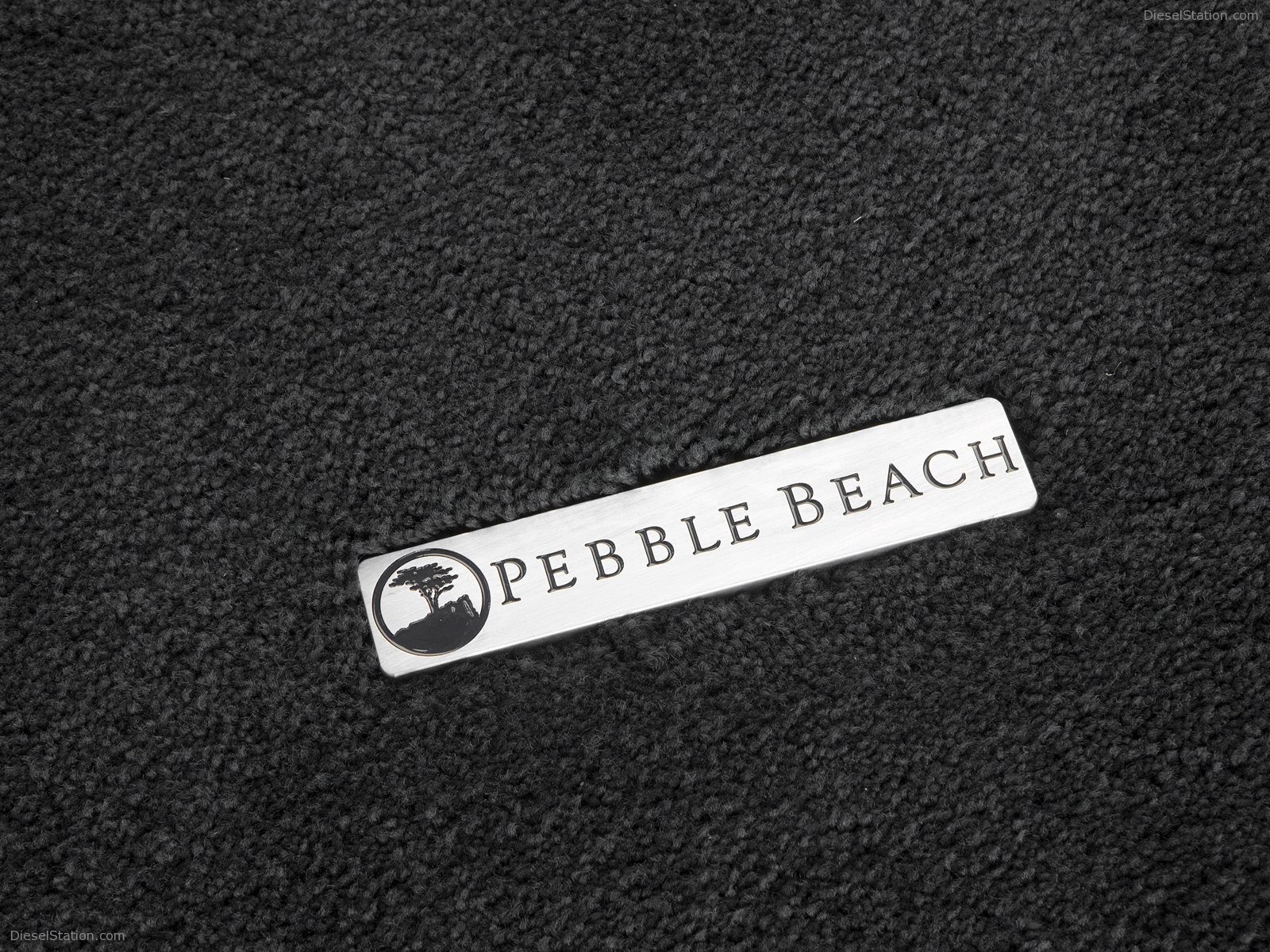 Lexus LS 600h L Pebble Beach Edition