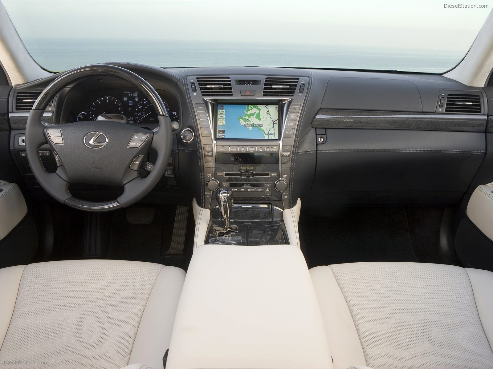 Lexus LS 600h L Pebble Beach Edition