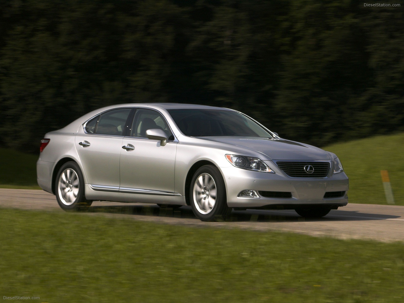 Lexus LS460