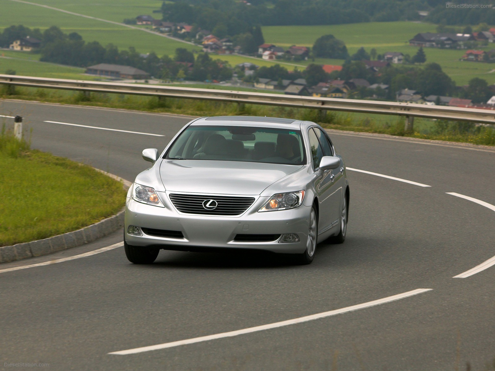 Lexus LS460