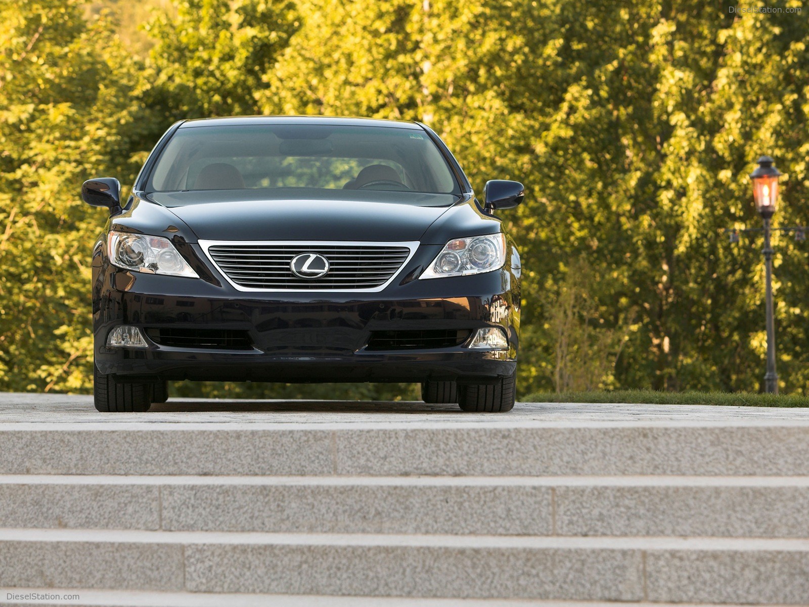 Lexus LS460