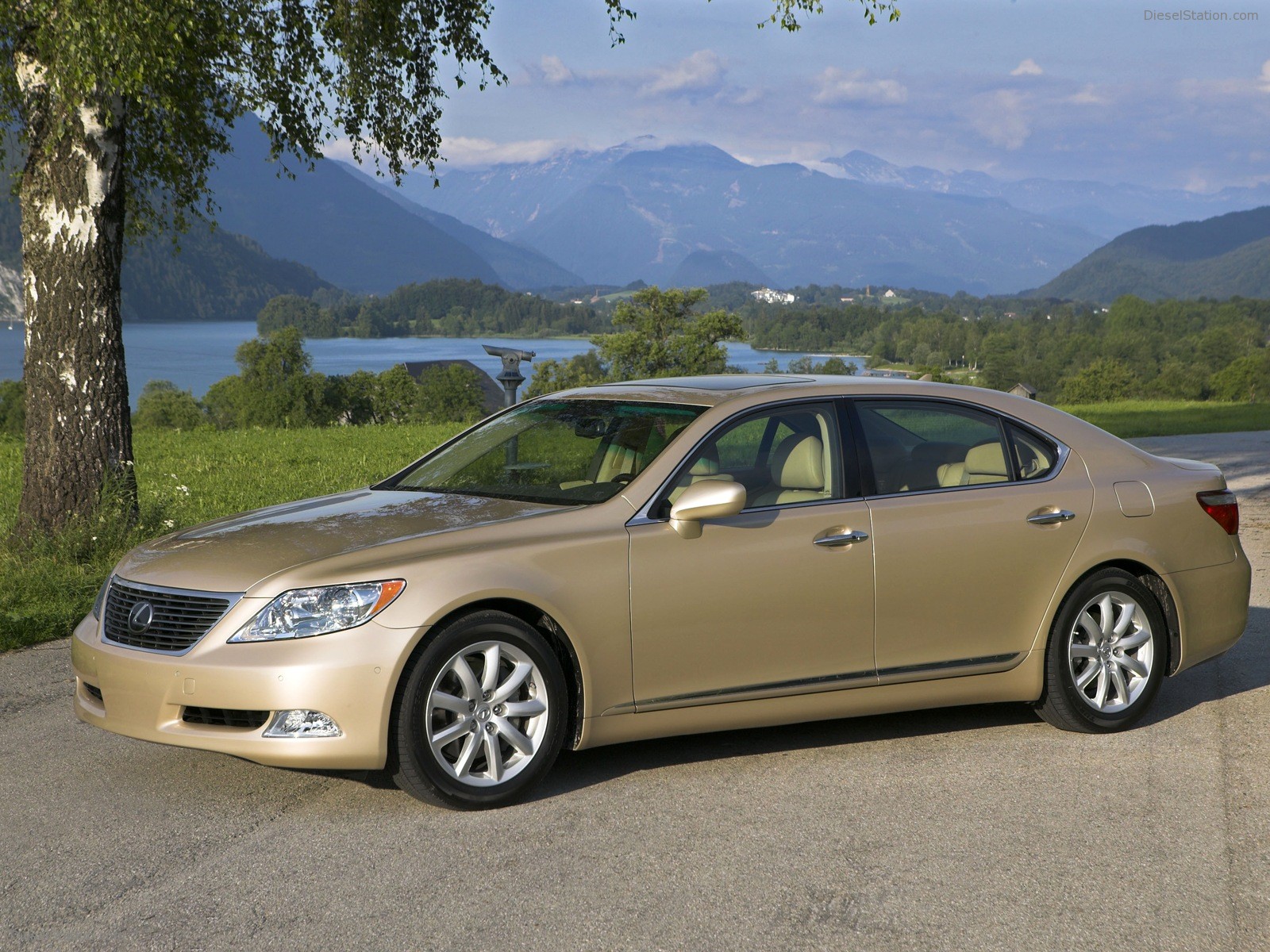 Lexus LS460
