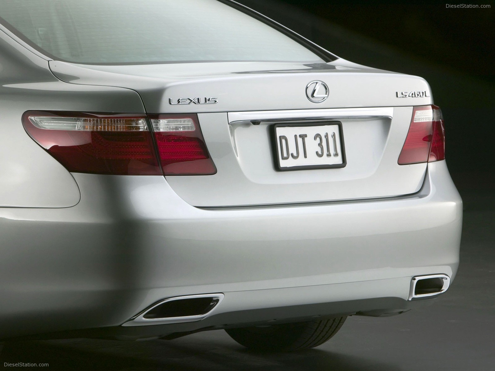 Lexus LS460