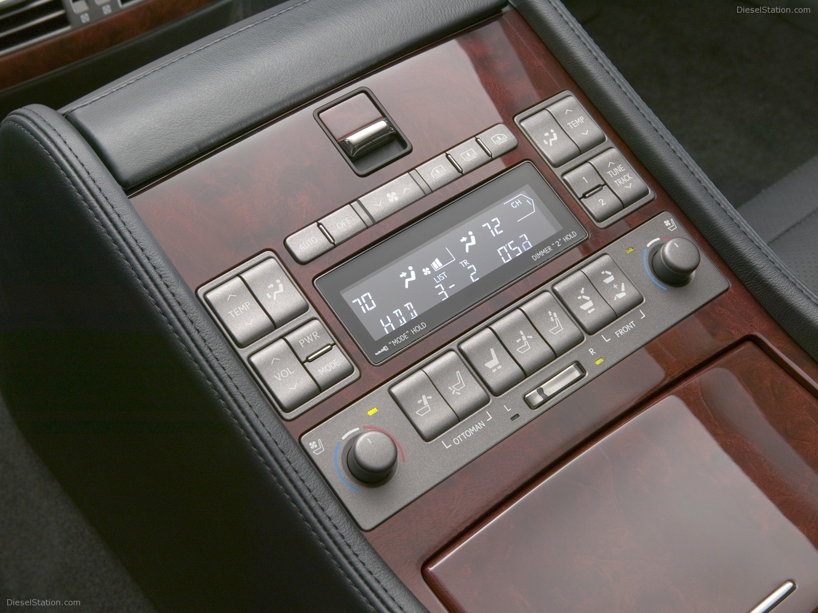 Lexus LS460