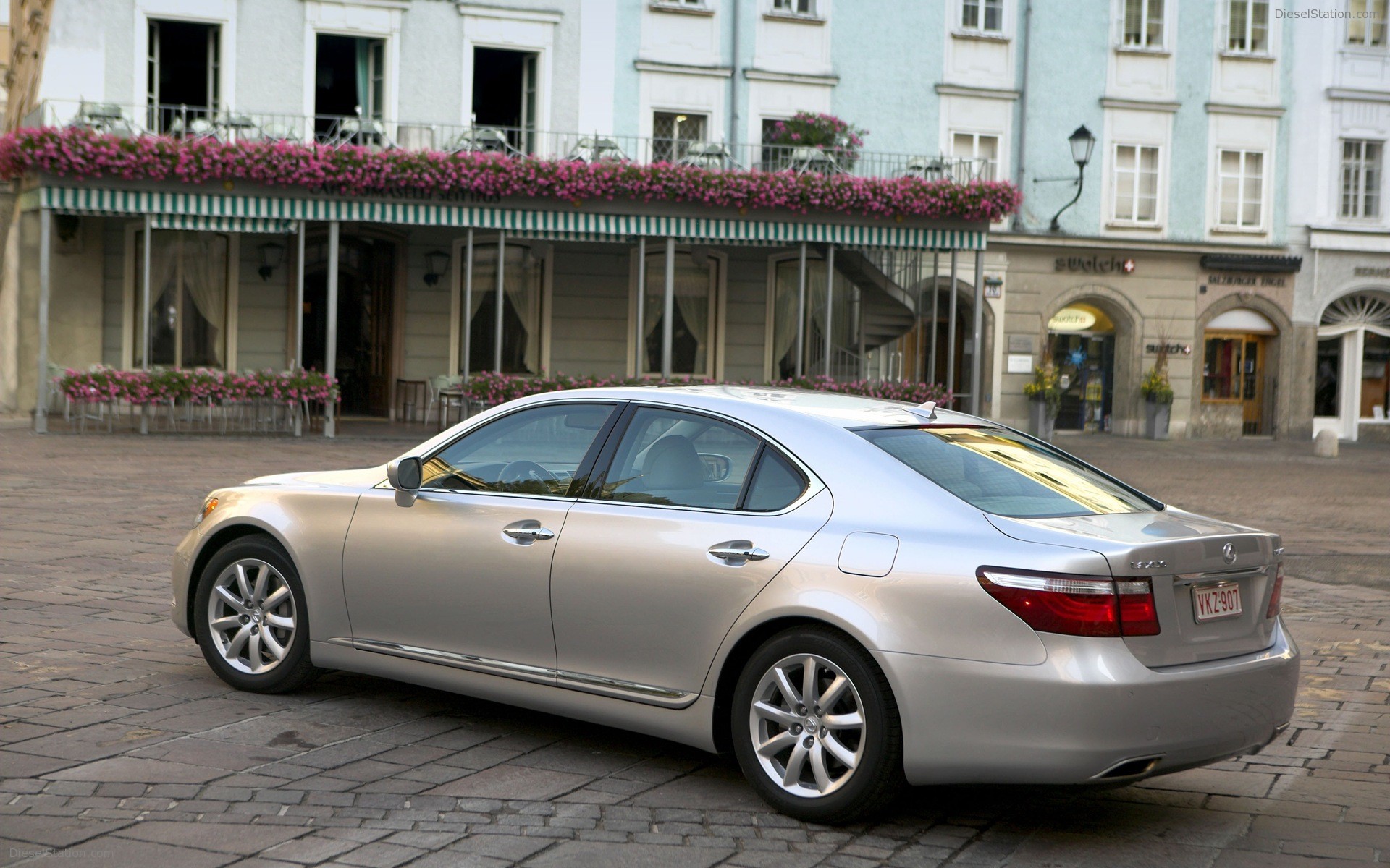 Lexus LS460