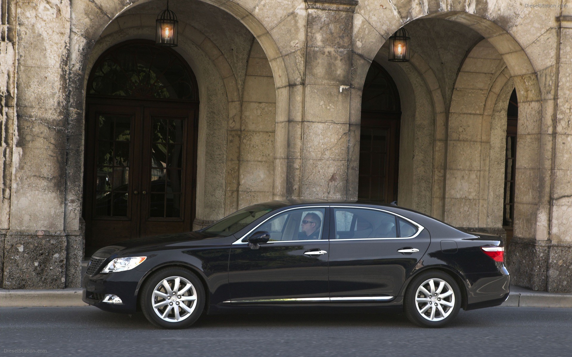 Lexus LS460