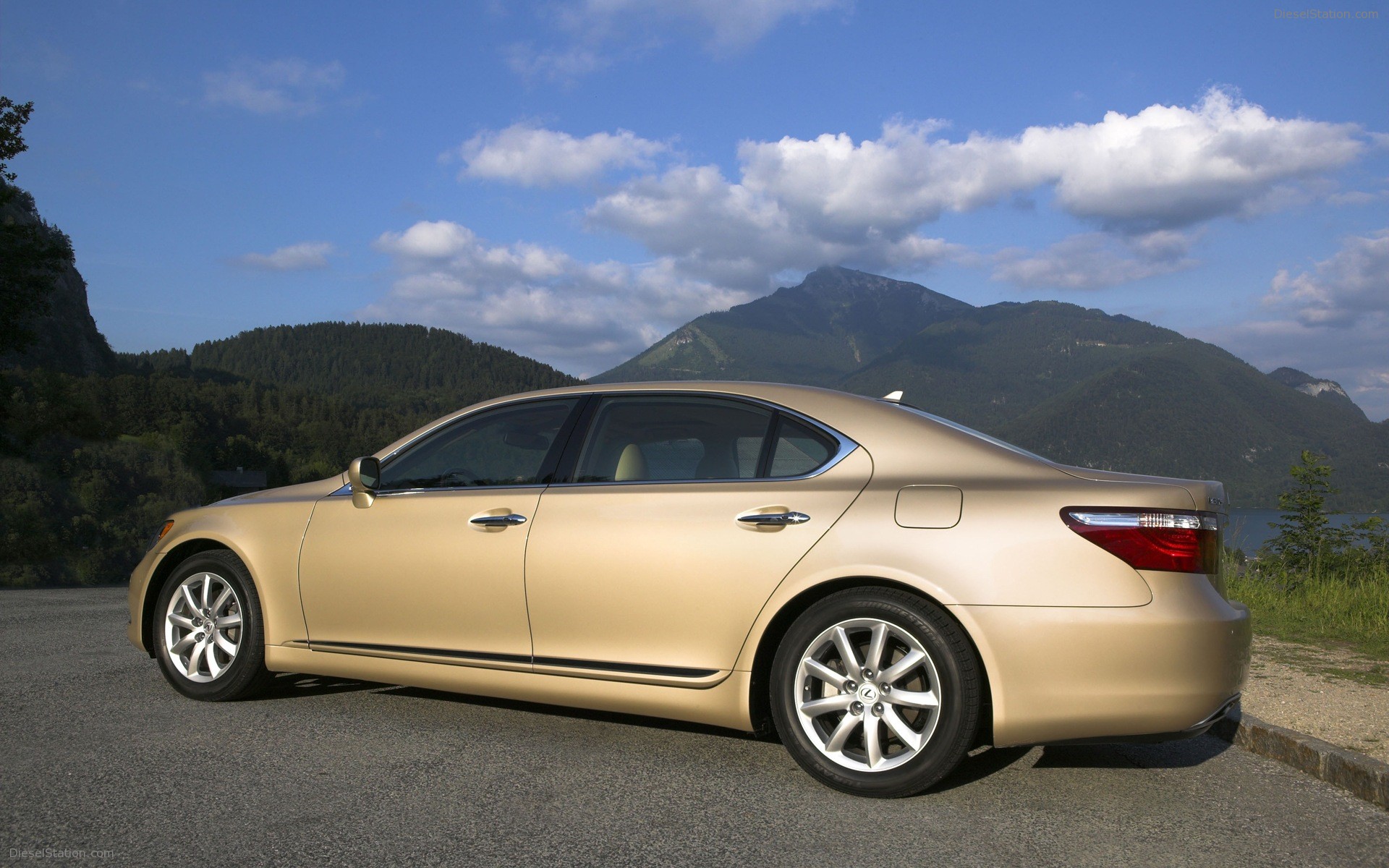 Lexus LS460