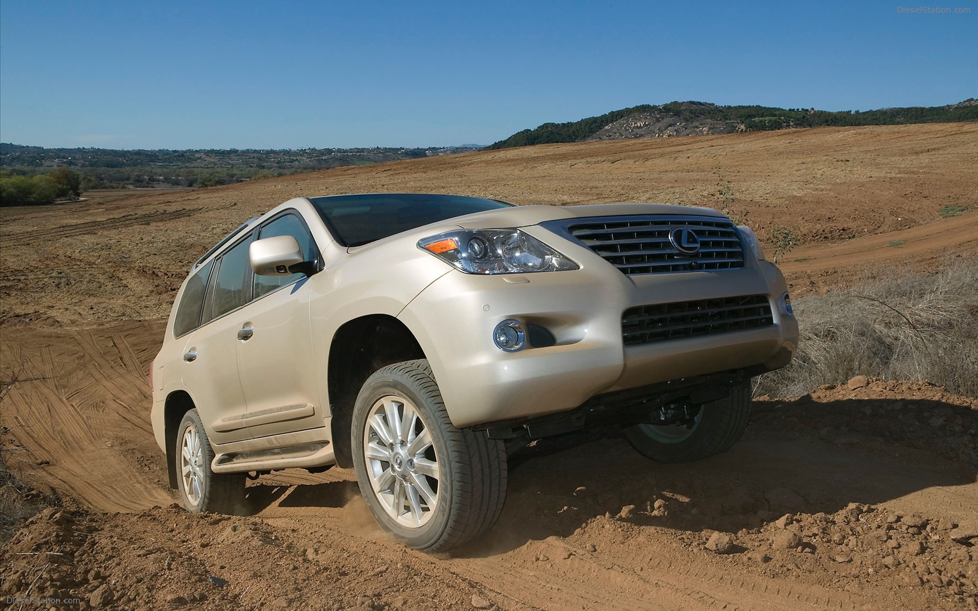 Lexus LX 570 2011