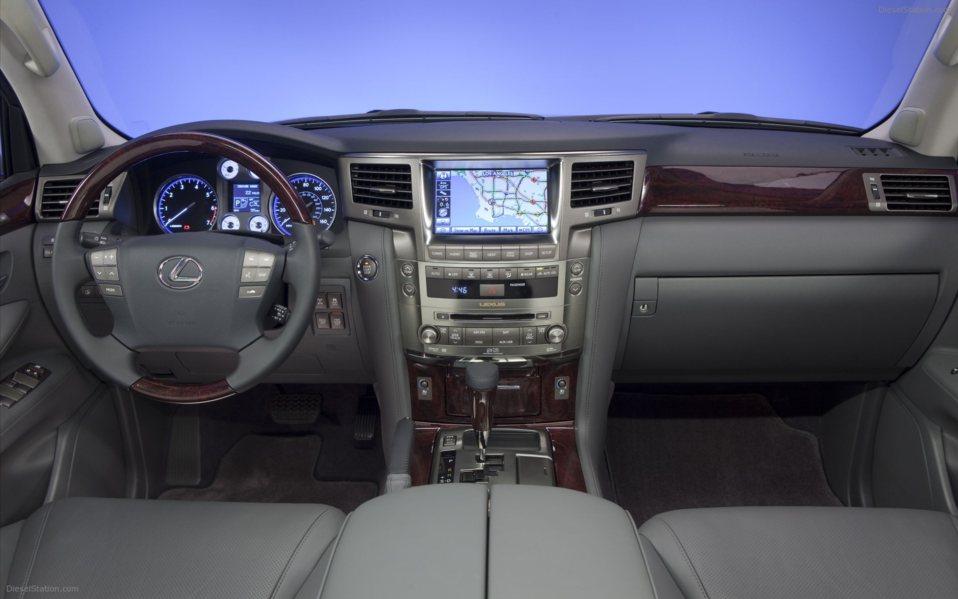 Lexus LX 570 2011