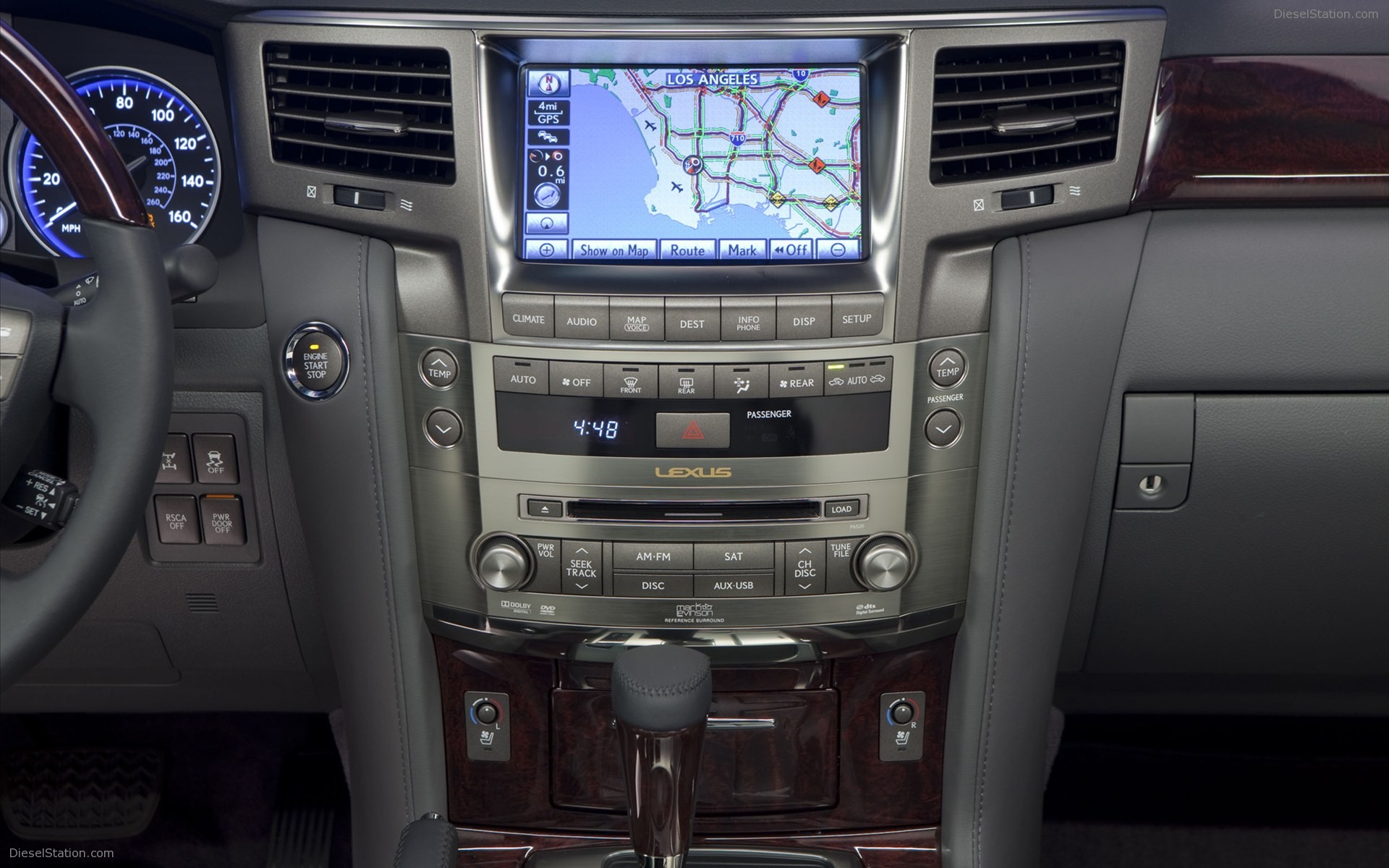 Lexus LX 570 2011