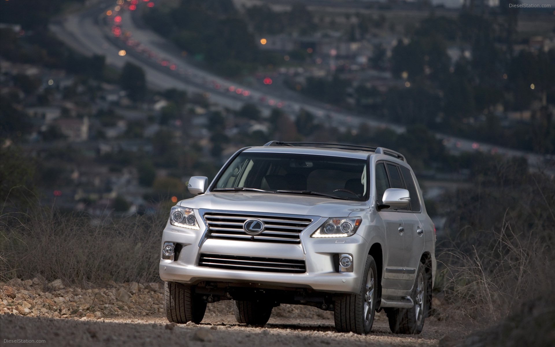 Lexus LX 570 2013