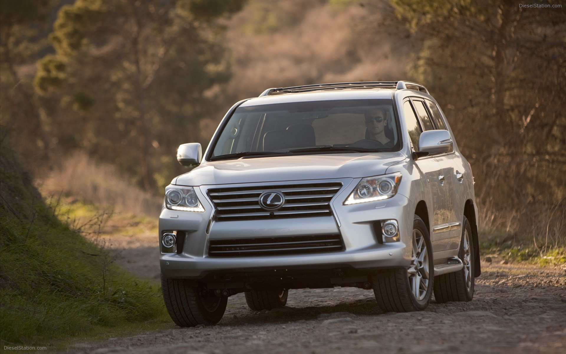 Lexus LX 570 2013