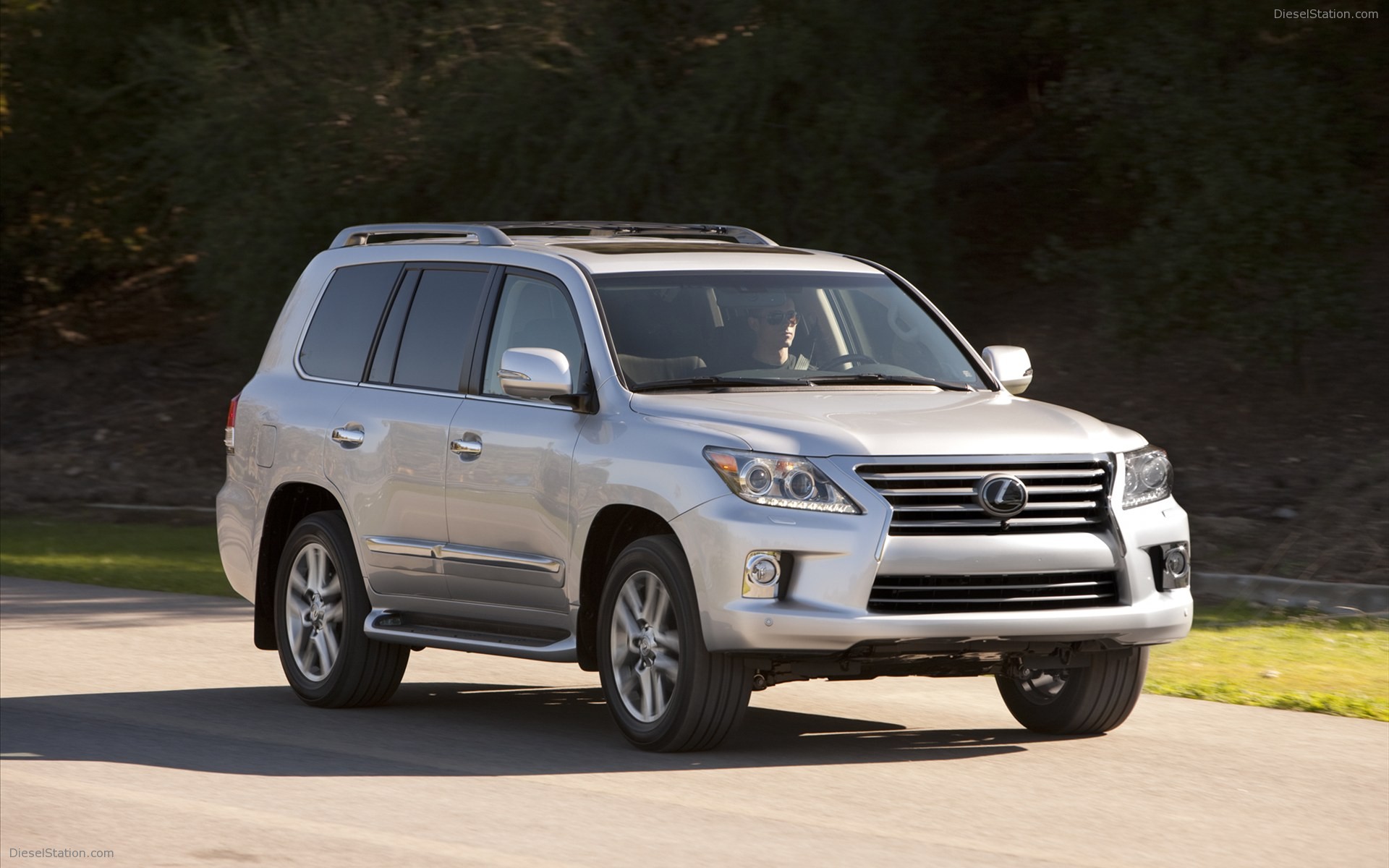 Lexus LX 570 2013