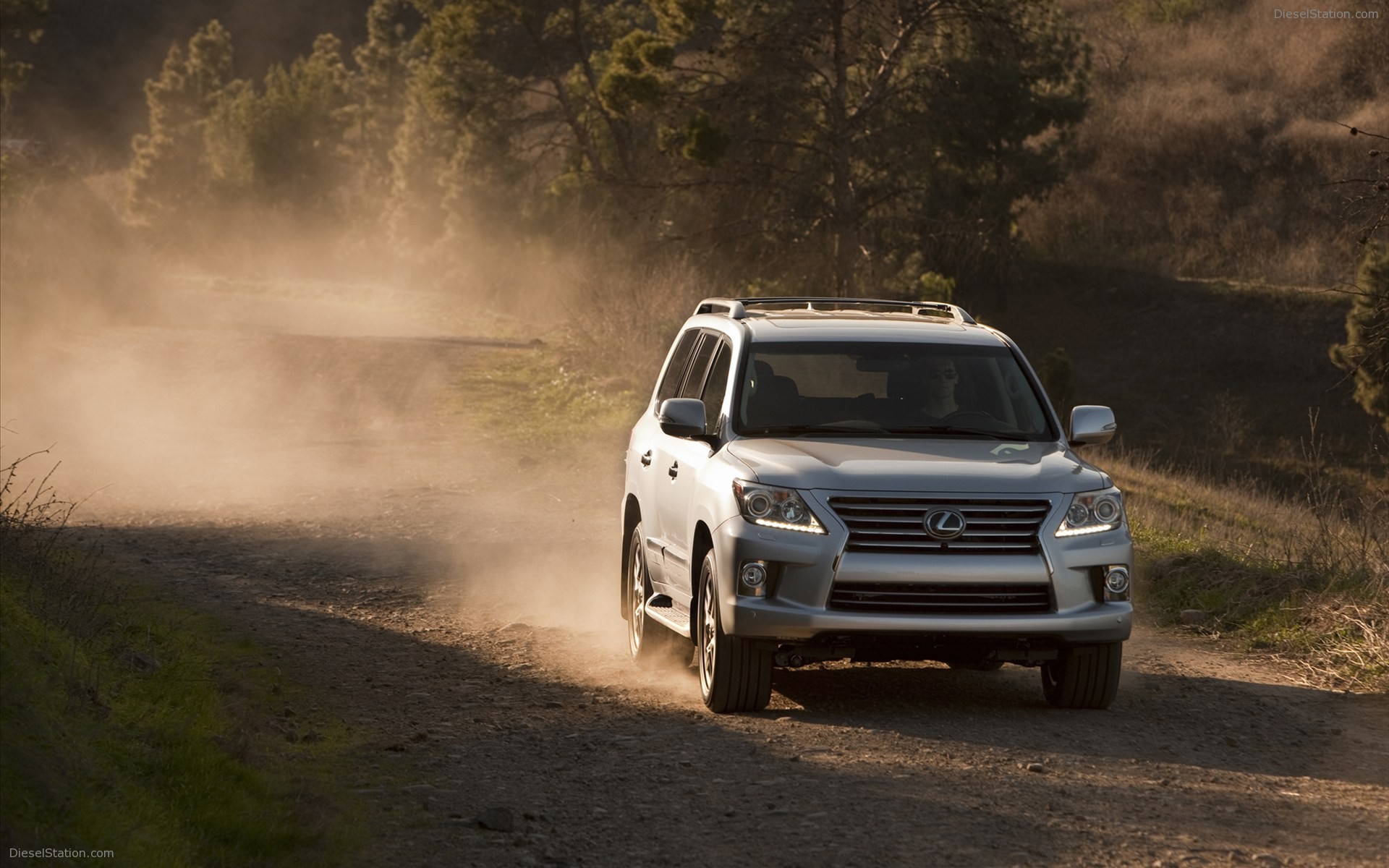 Lexus LX 570 2013
