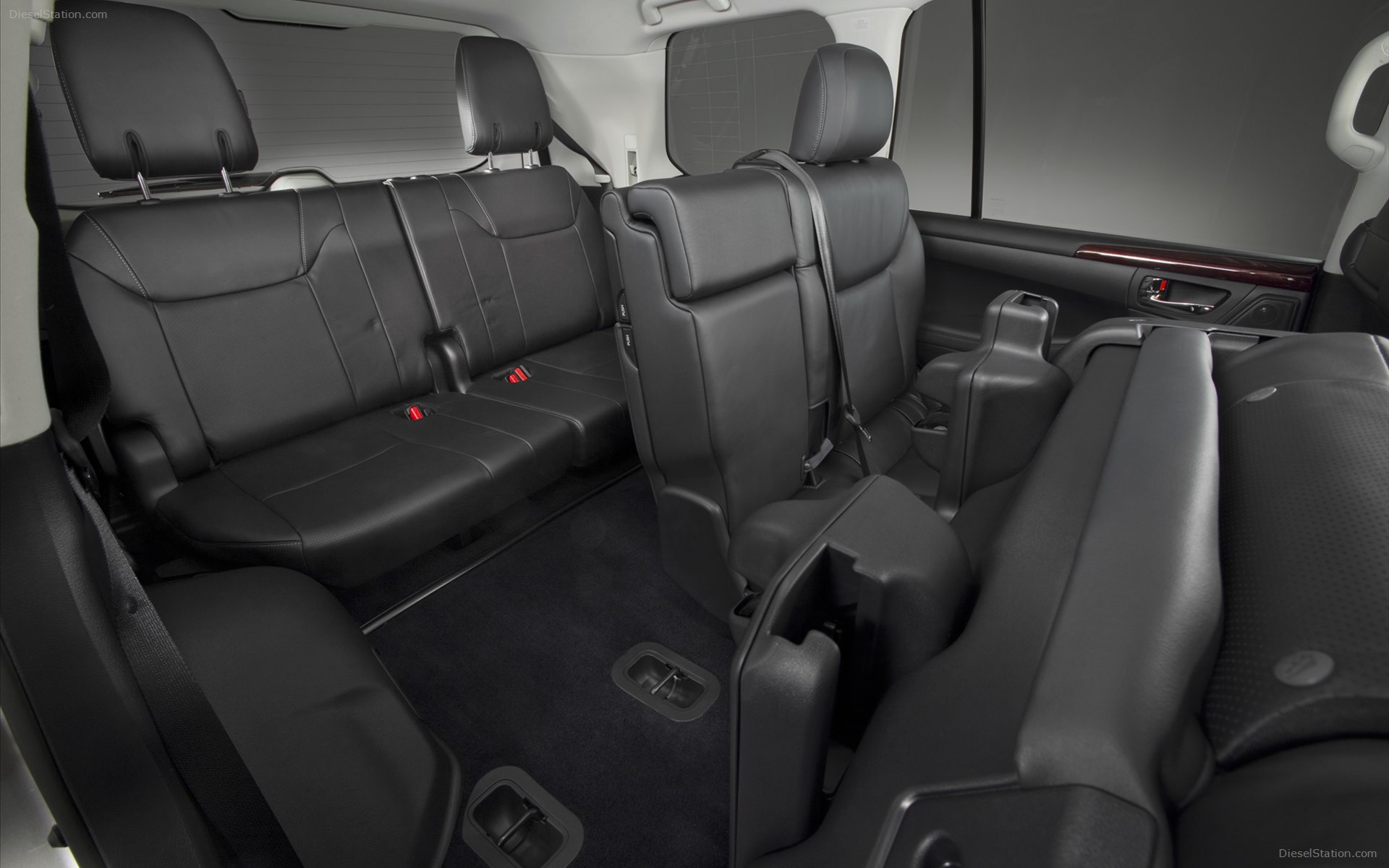 Lexus LX 570 2015