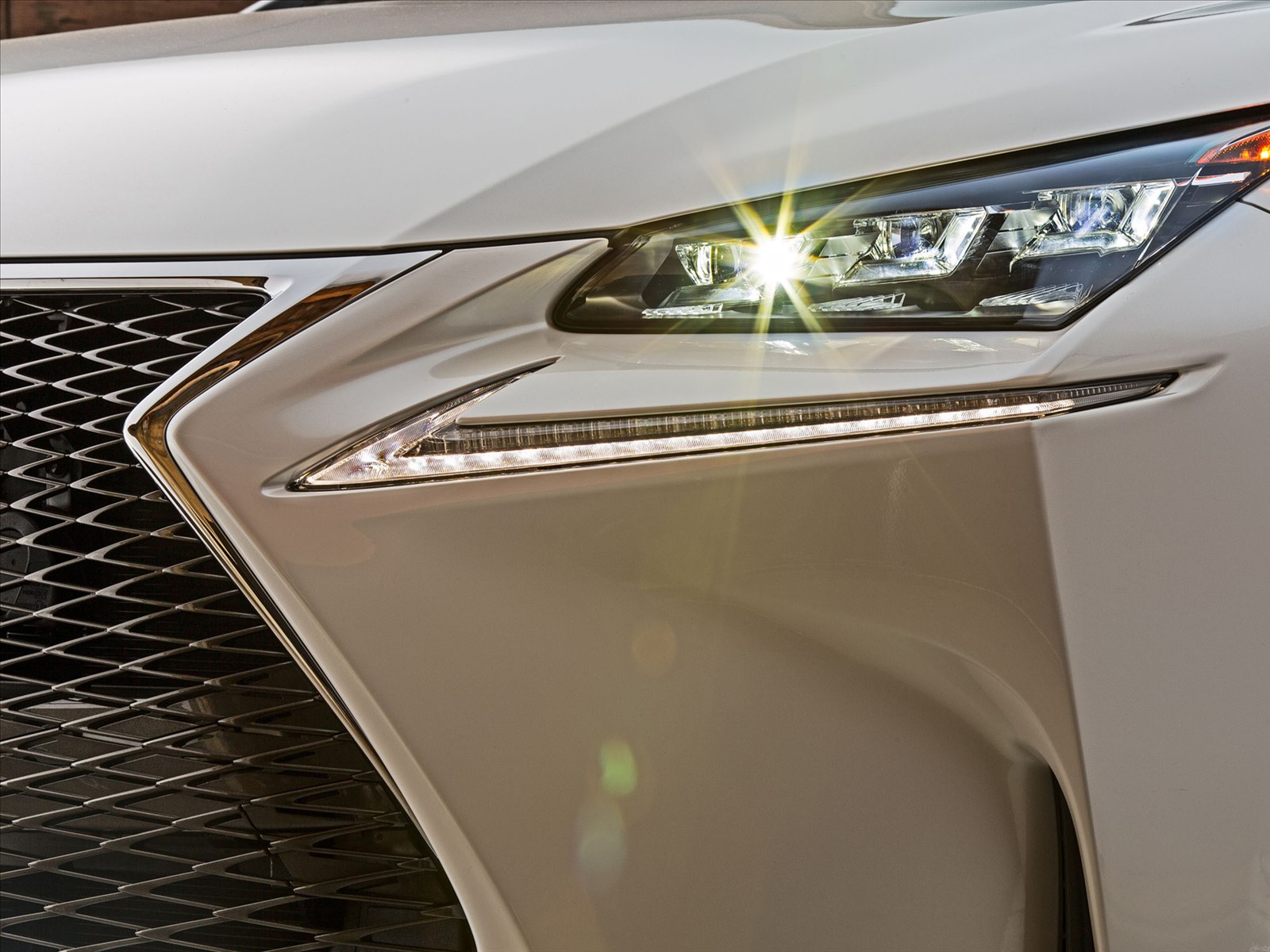 Lexus NX 200t F Sport 2015