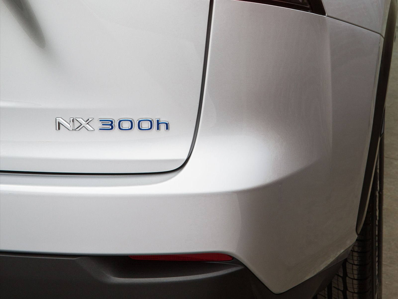 Lexus NX 300h 2015