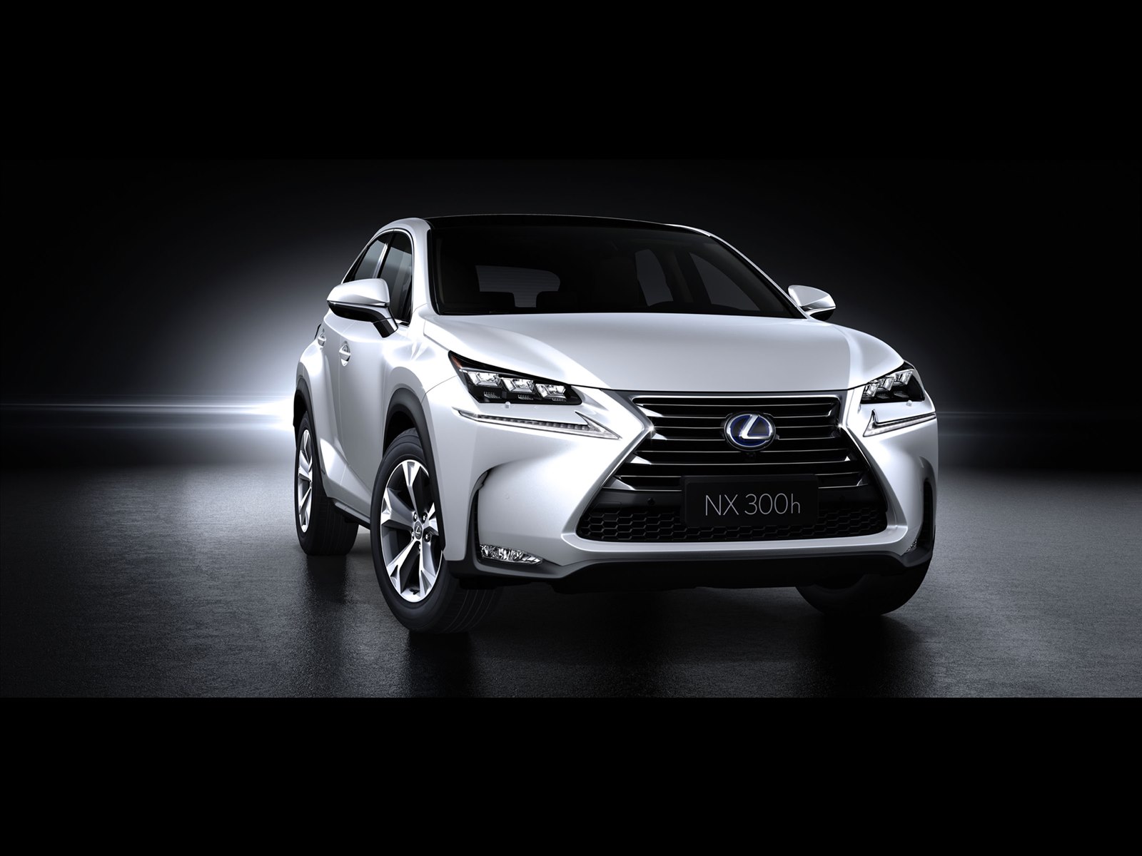 Lexus NX 300h 2015