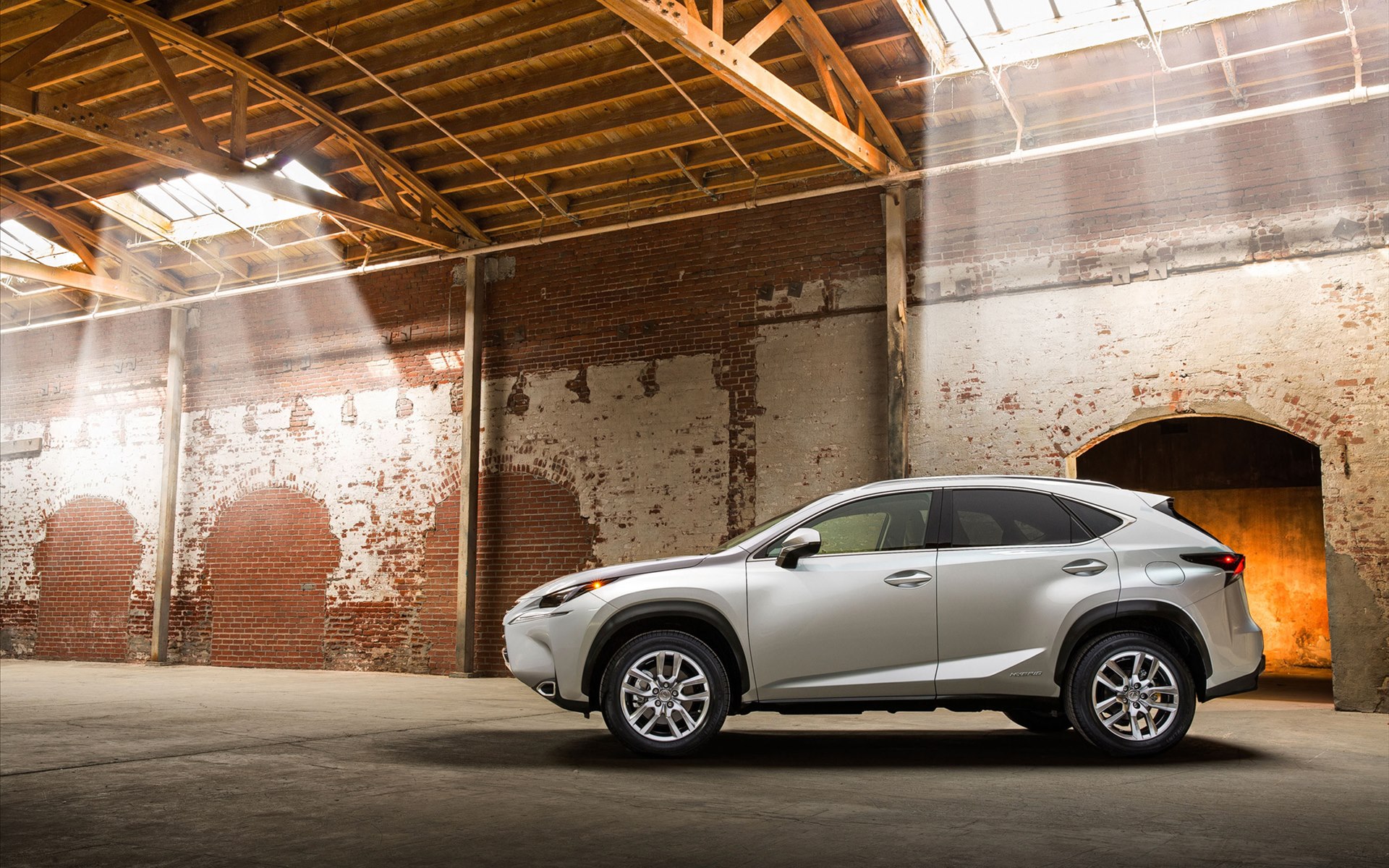 Lexus NX 300h 2015