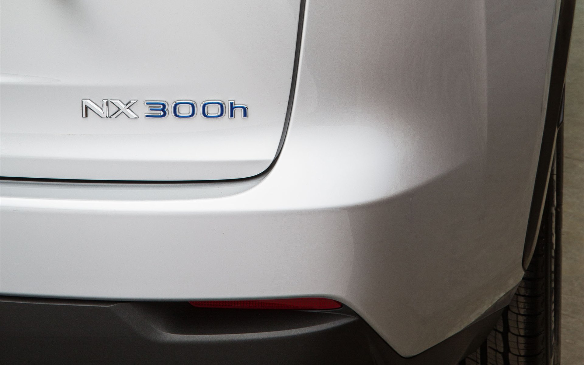 Lexus NX 300h 2015