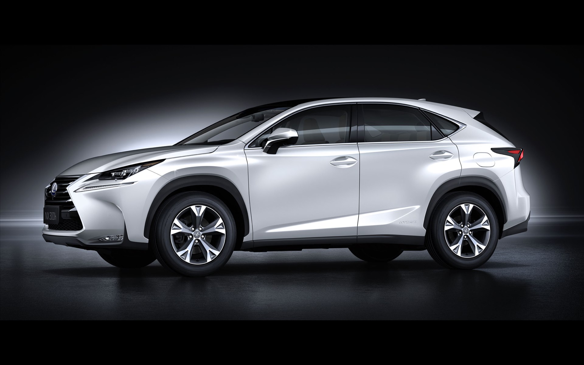 Lexus NX 300h 2015