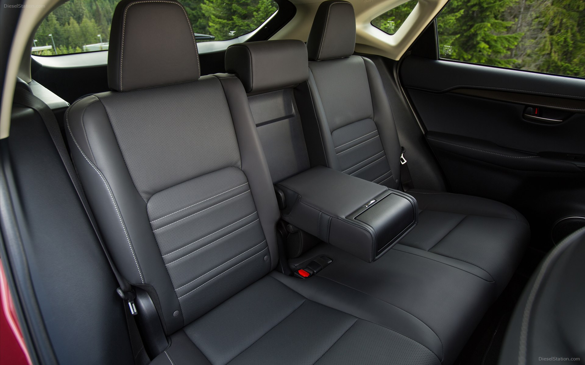Lexus NX 300h 2015