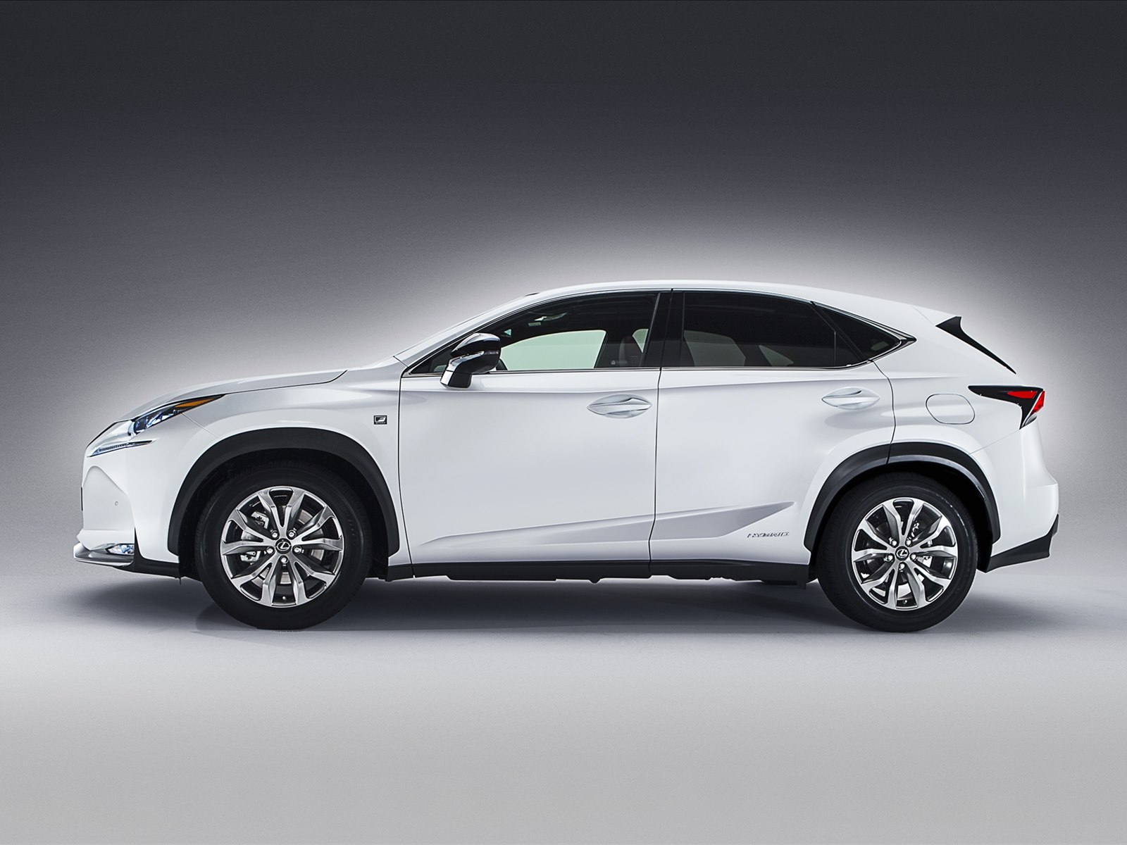 Lexus NX 300h F Sport 2014