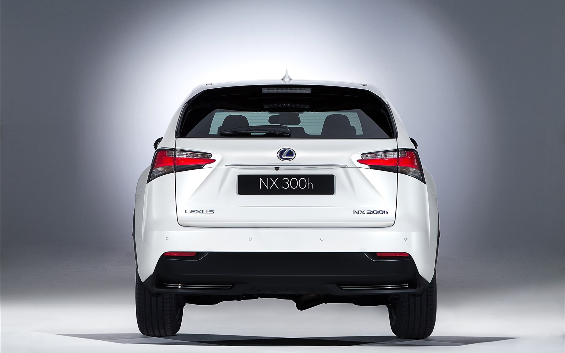 Lexus NX 300h F Sport 2014