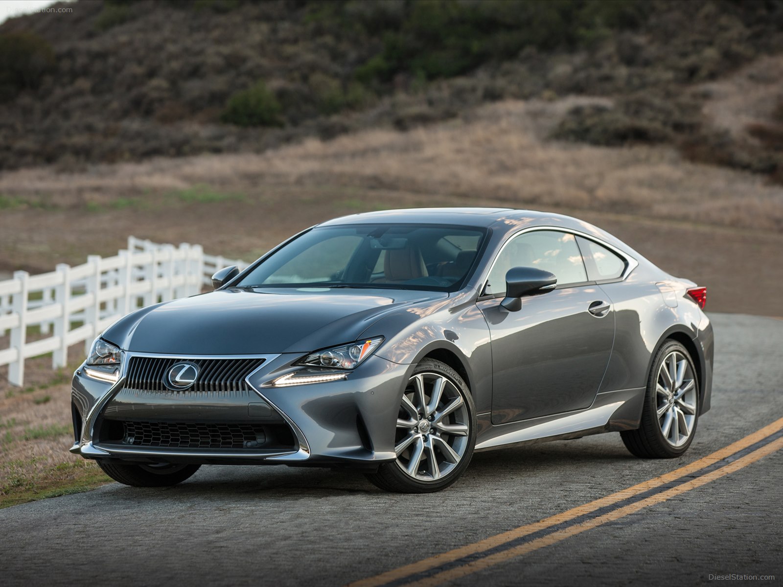 Lexus RC 300 AWD 2016