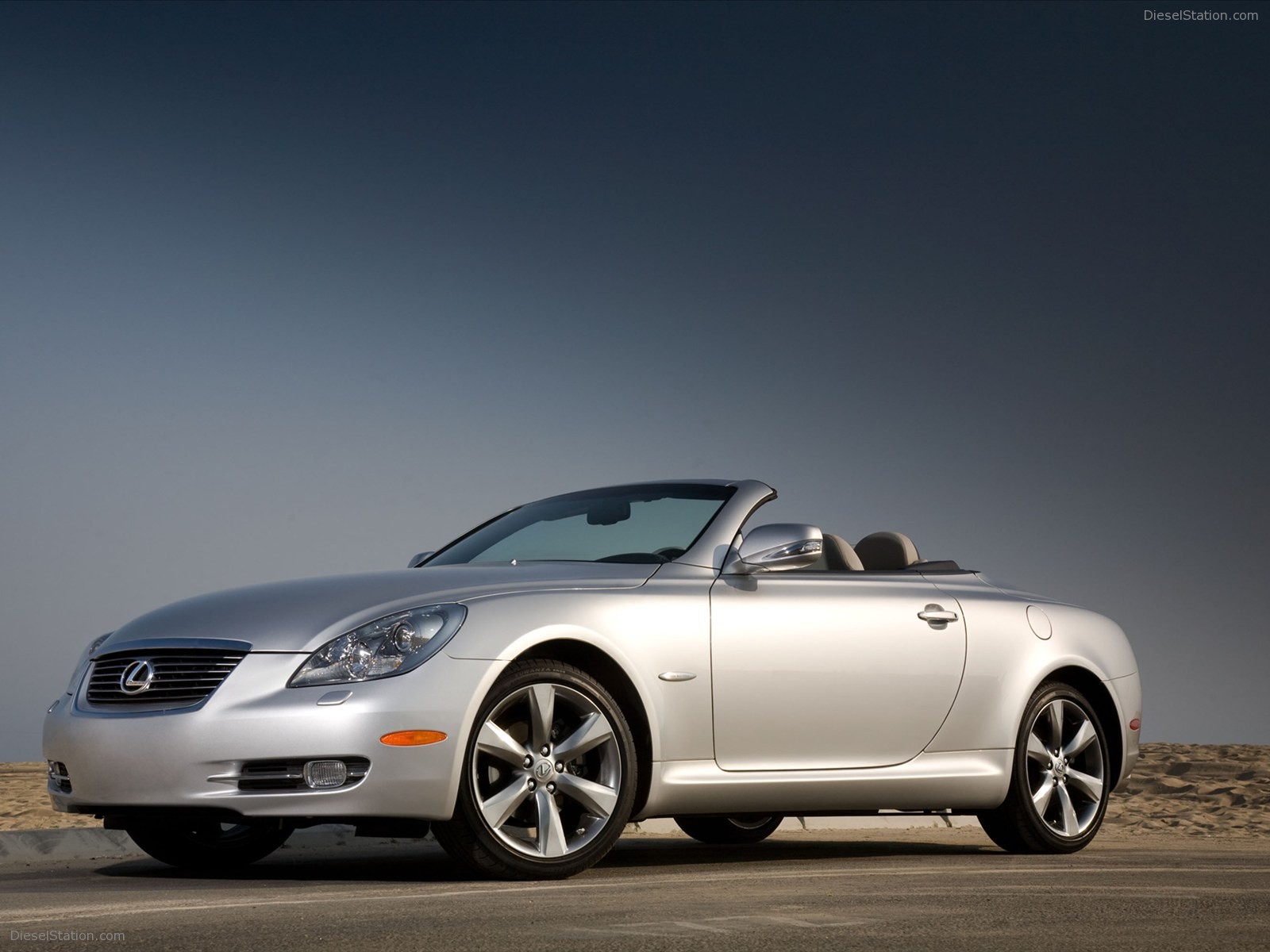 Lexus  SC 430 2010