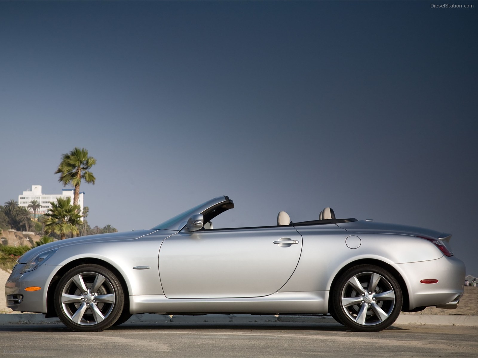 Lexus  SC 430 2010