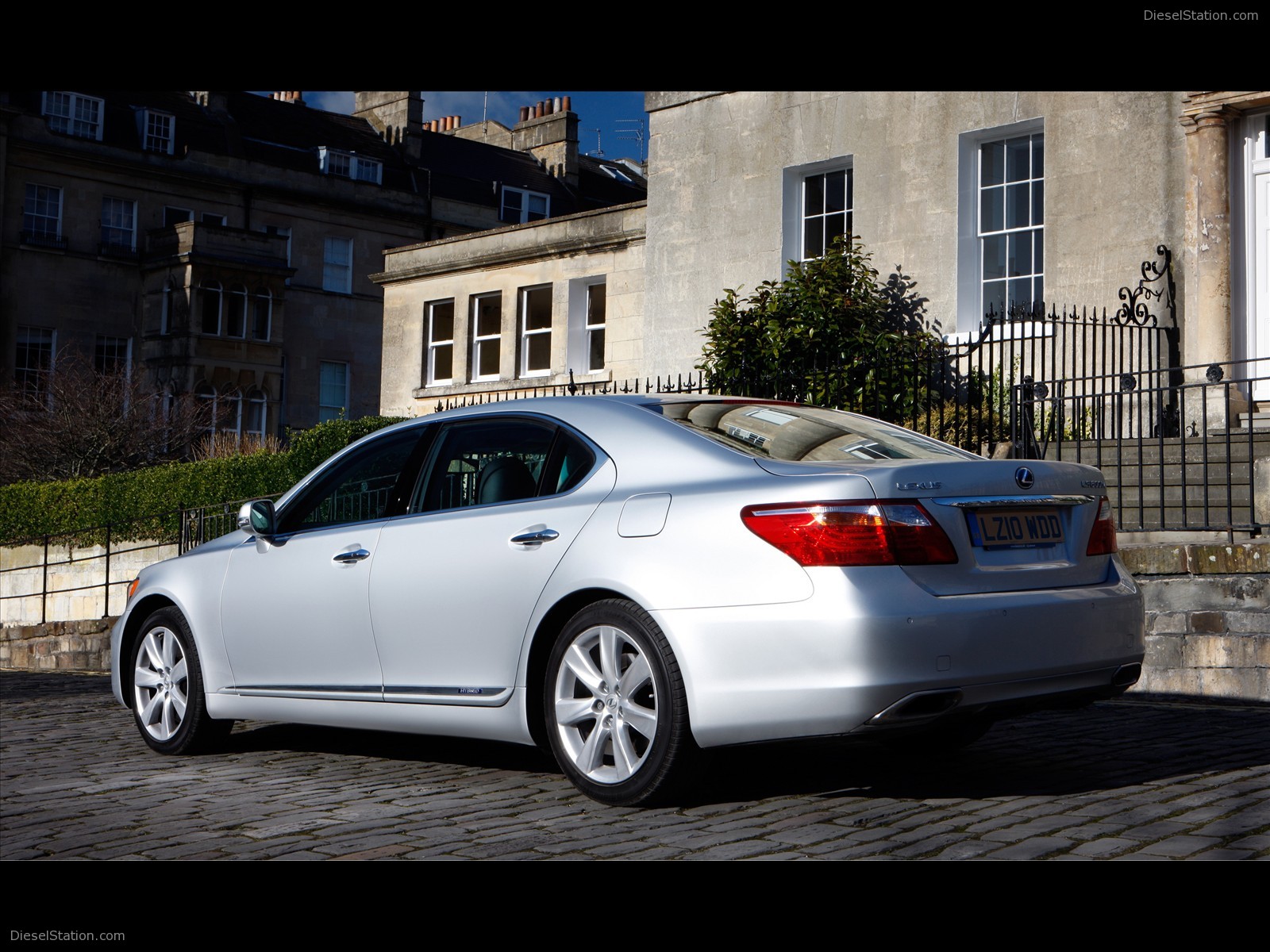 Lexus LS 600H 2010