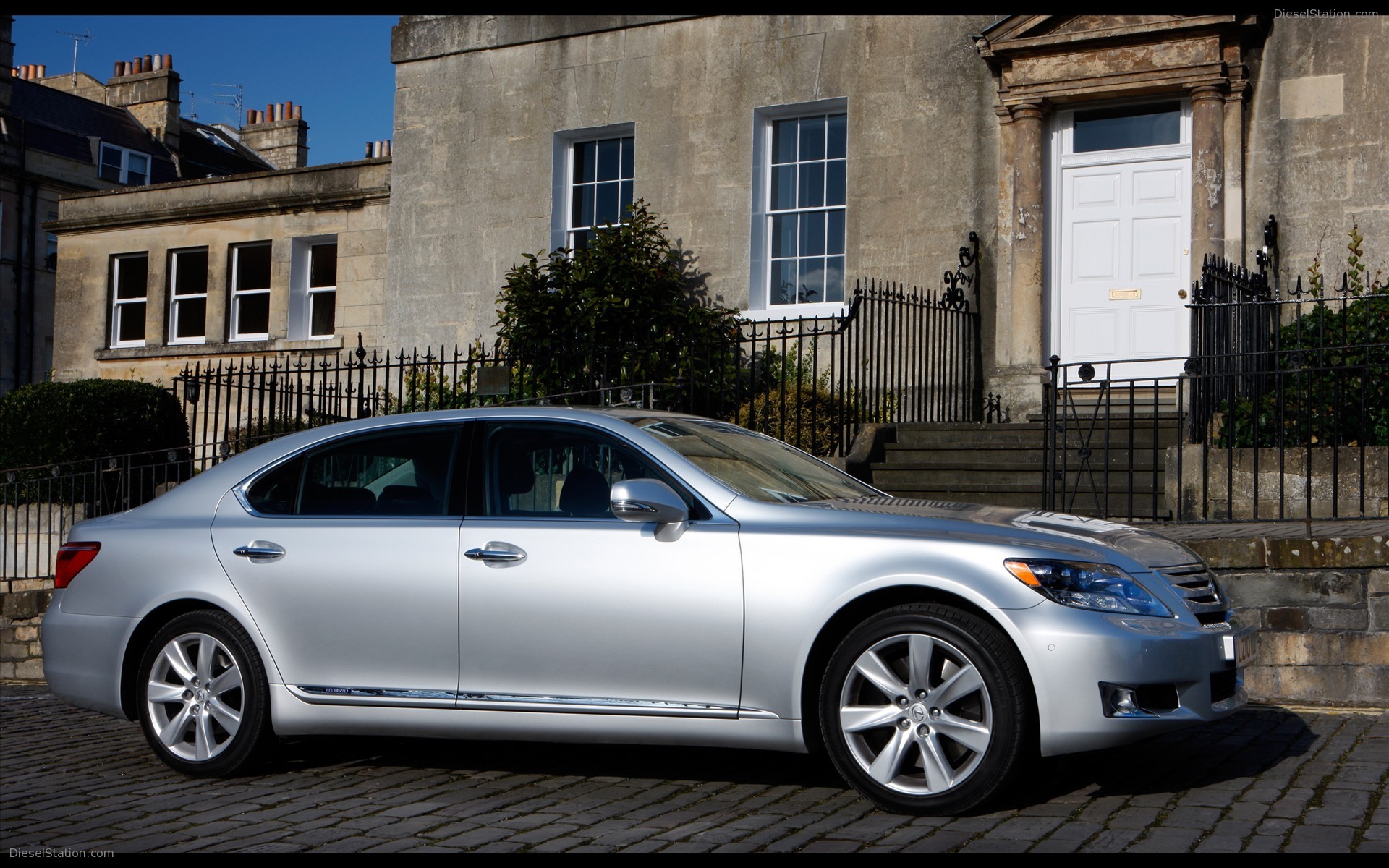 Lexus LS 600H 2010