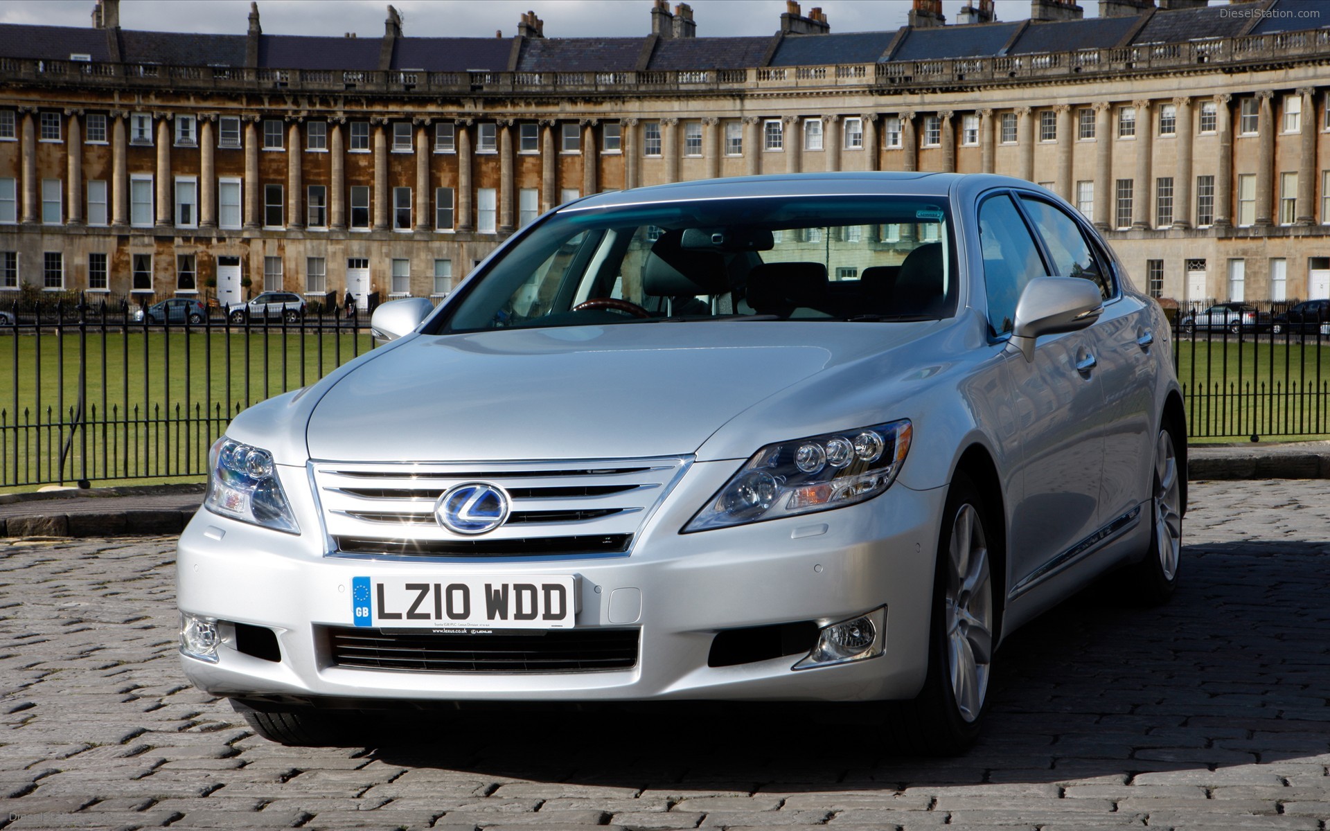 Lexus LS 600H 2010