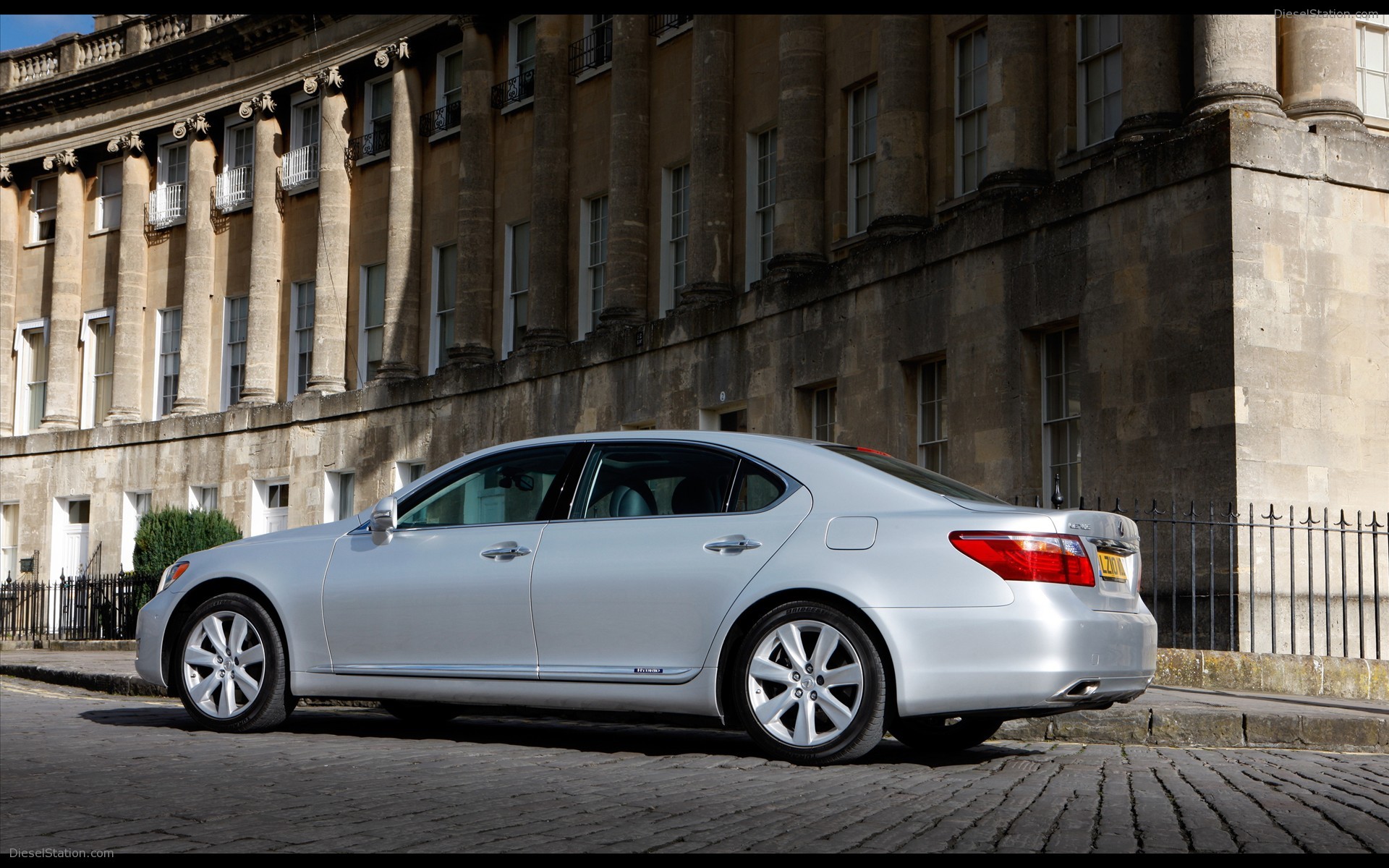 Lexus LS 600H 2010