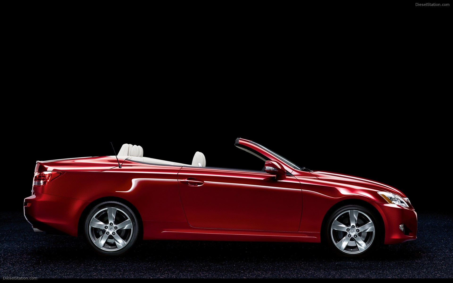 Lexus IS 250C Latest Pics