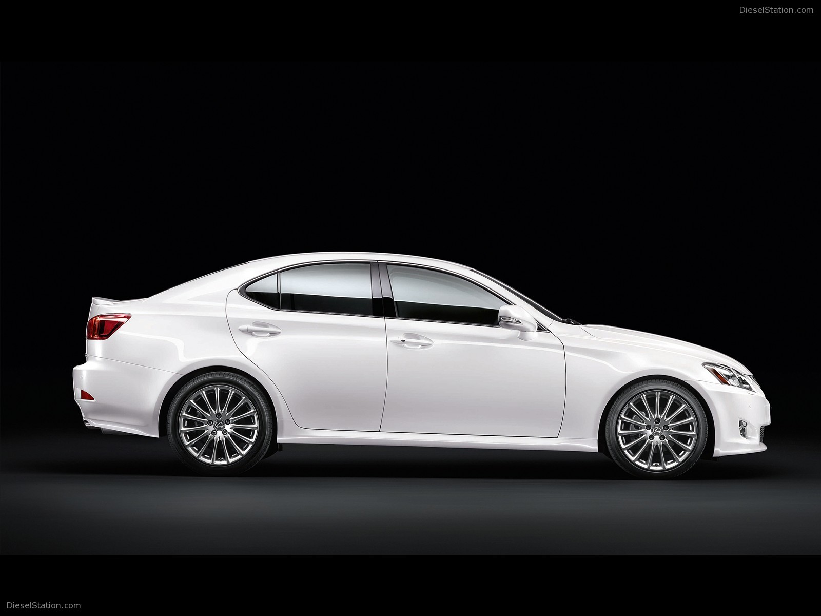 Lexus Revises The IS Range