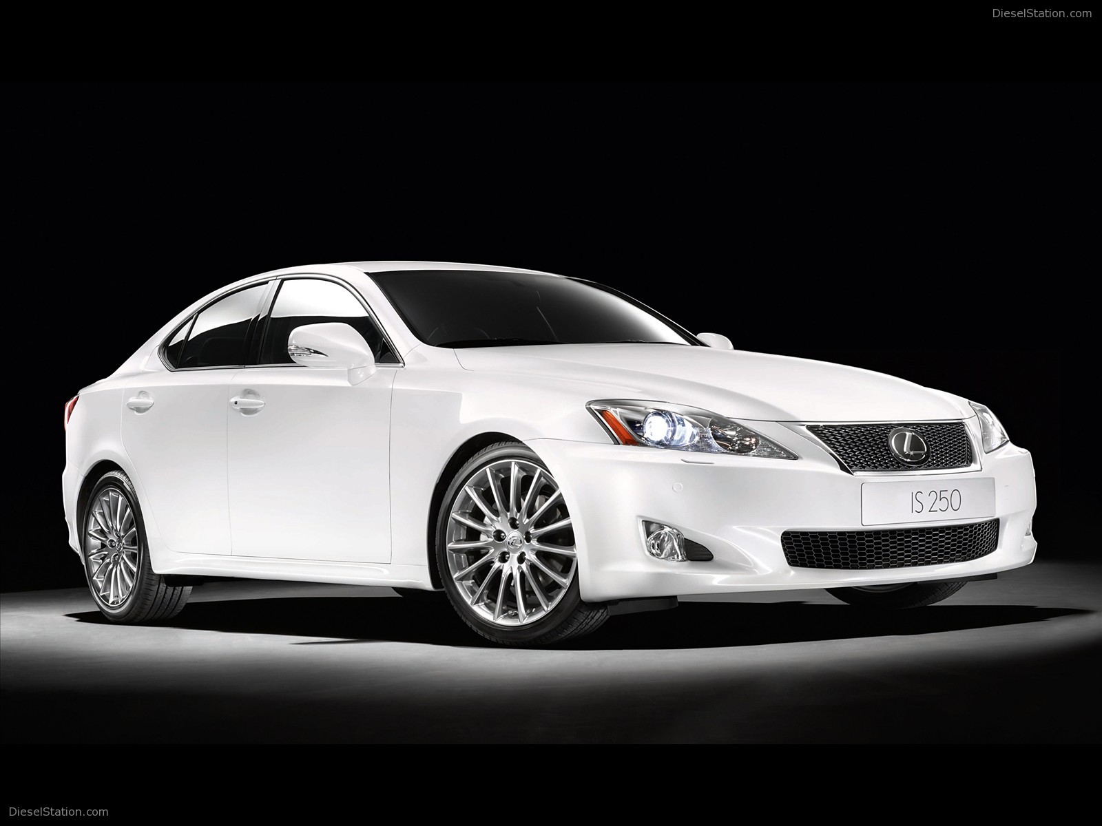 Lexus Revises The IS Range