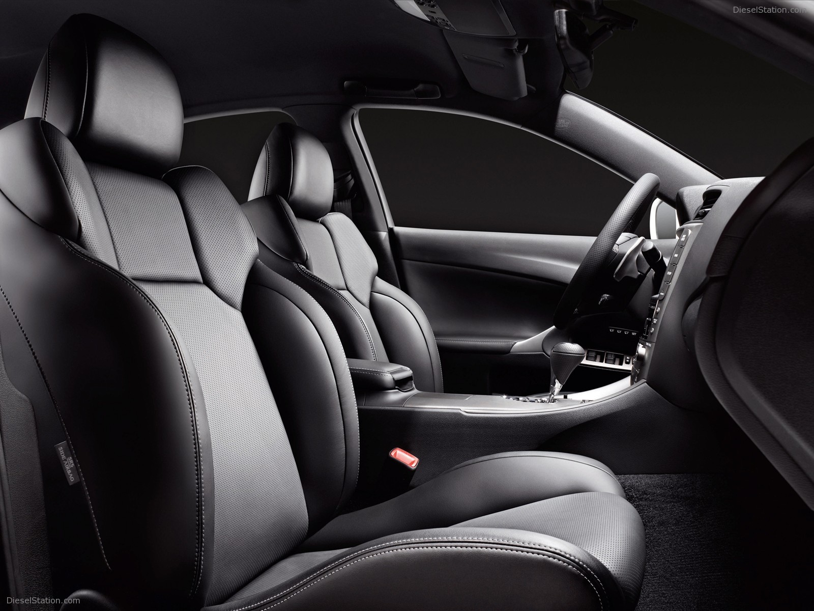 Lexus Revises The IS Range
