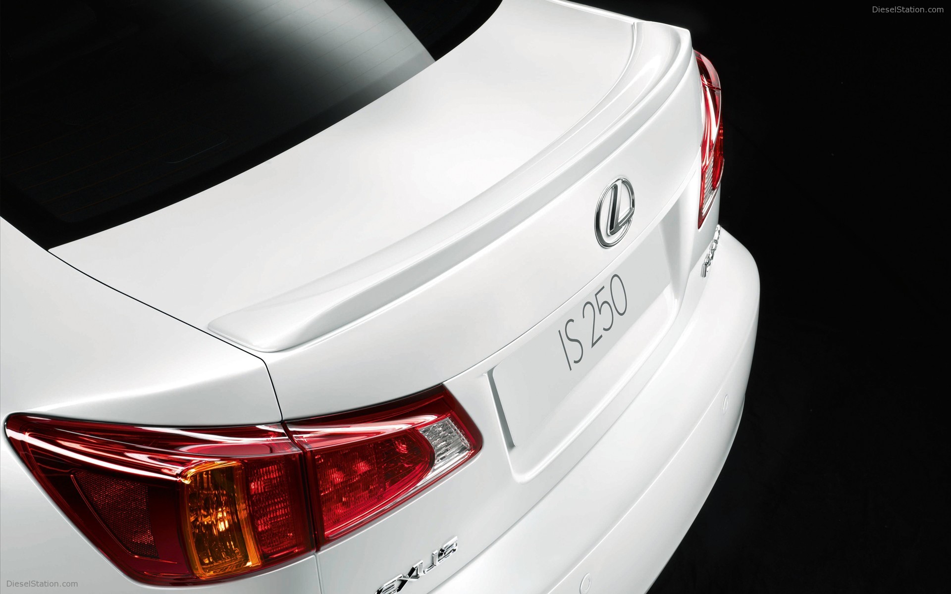 Lexus Revises The IS Range
