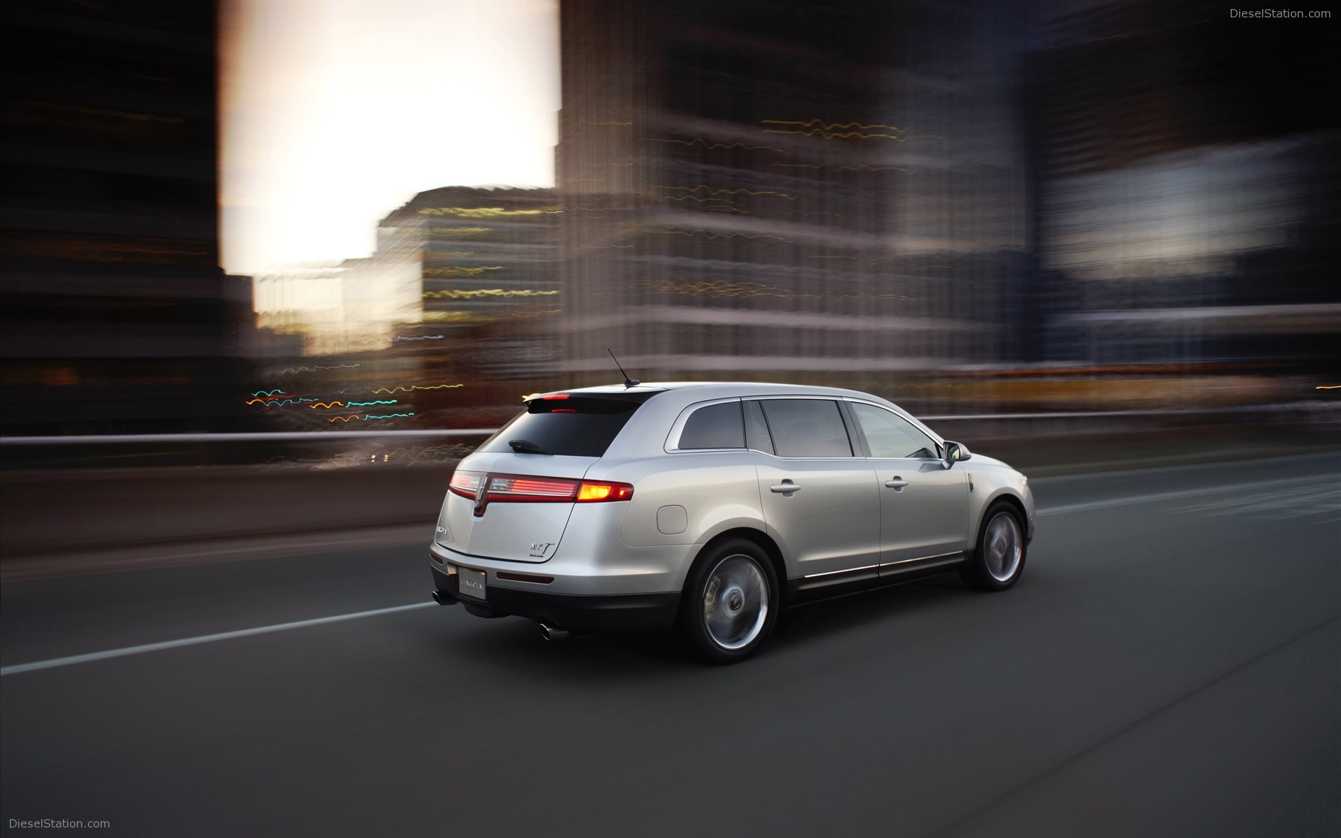 2010 Lincoln MKT