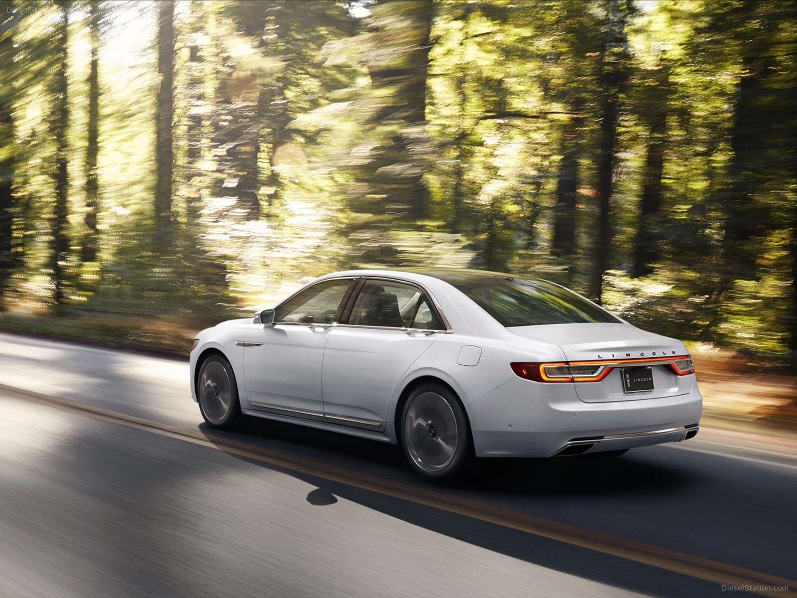 Lincoln Continental 2017
