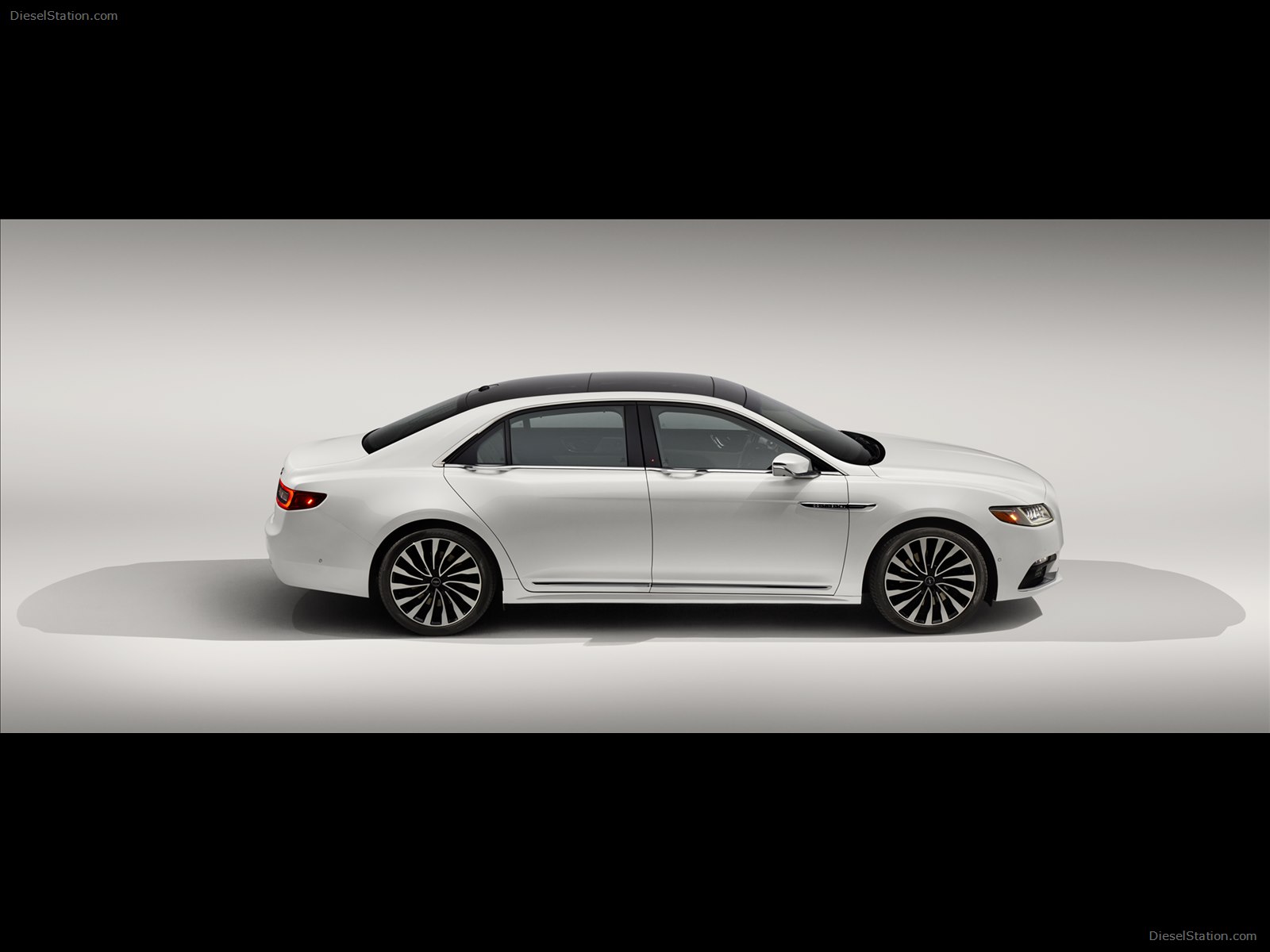 Lincoln Continental 2017