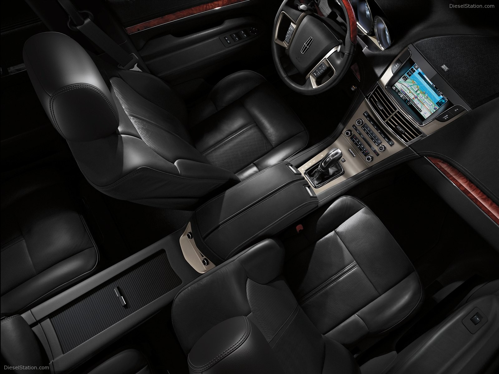 Lincoln MKT 2012
