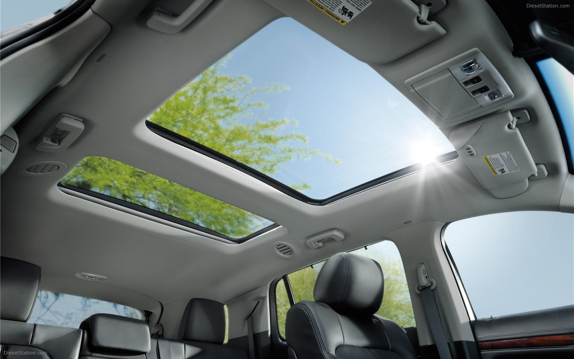Lincoln MKT 2012