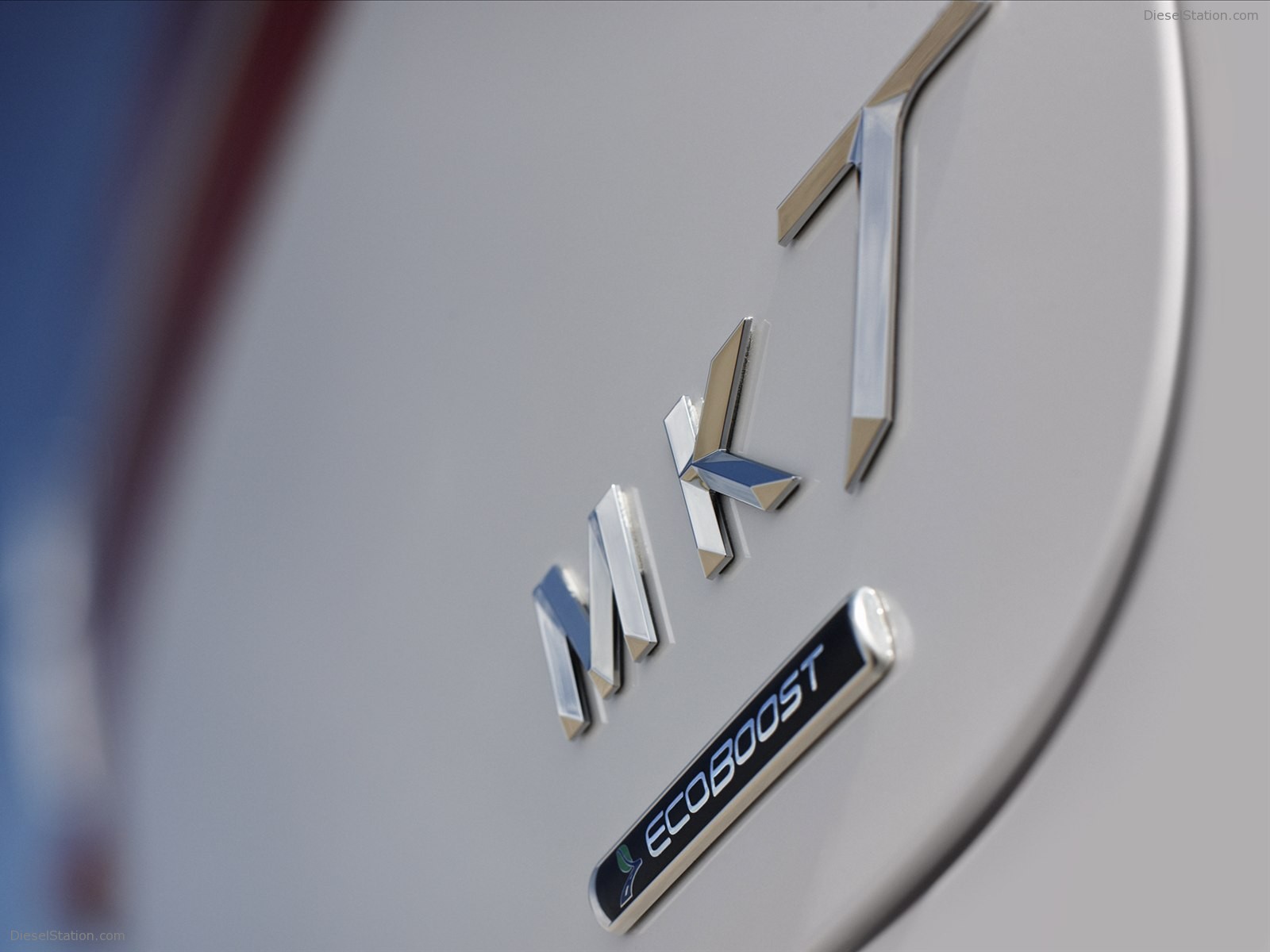 Lincoln MKT 2013