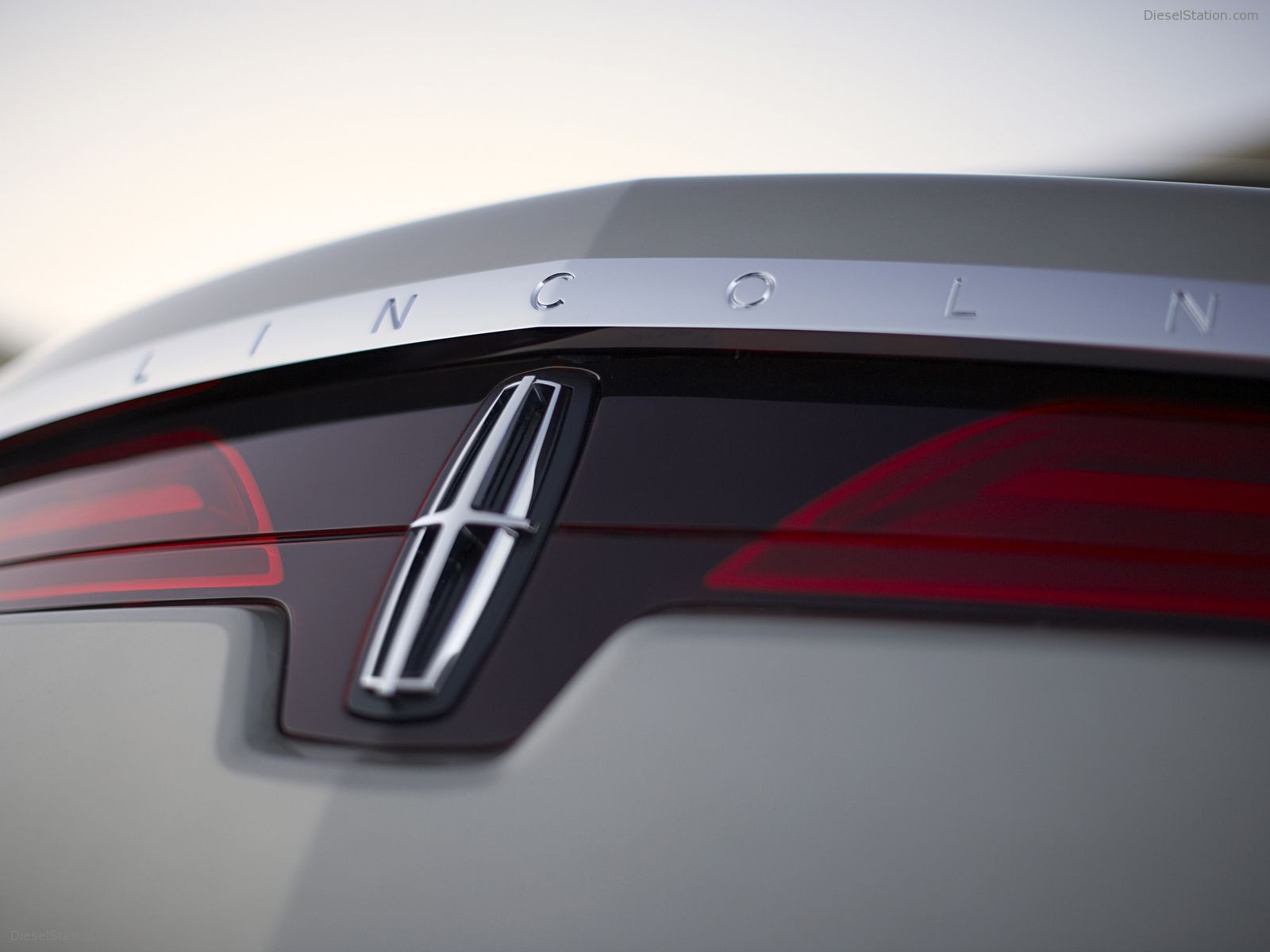 Lincoln MKT Concept Pictures